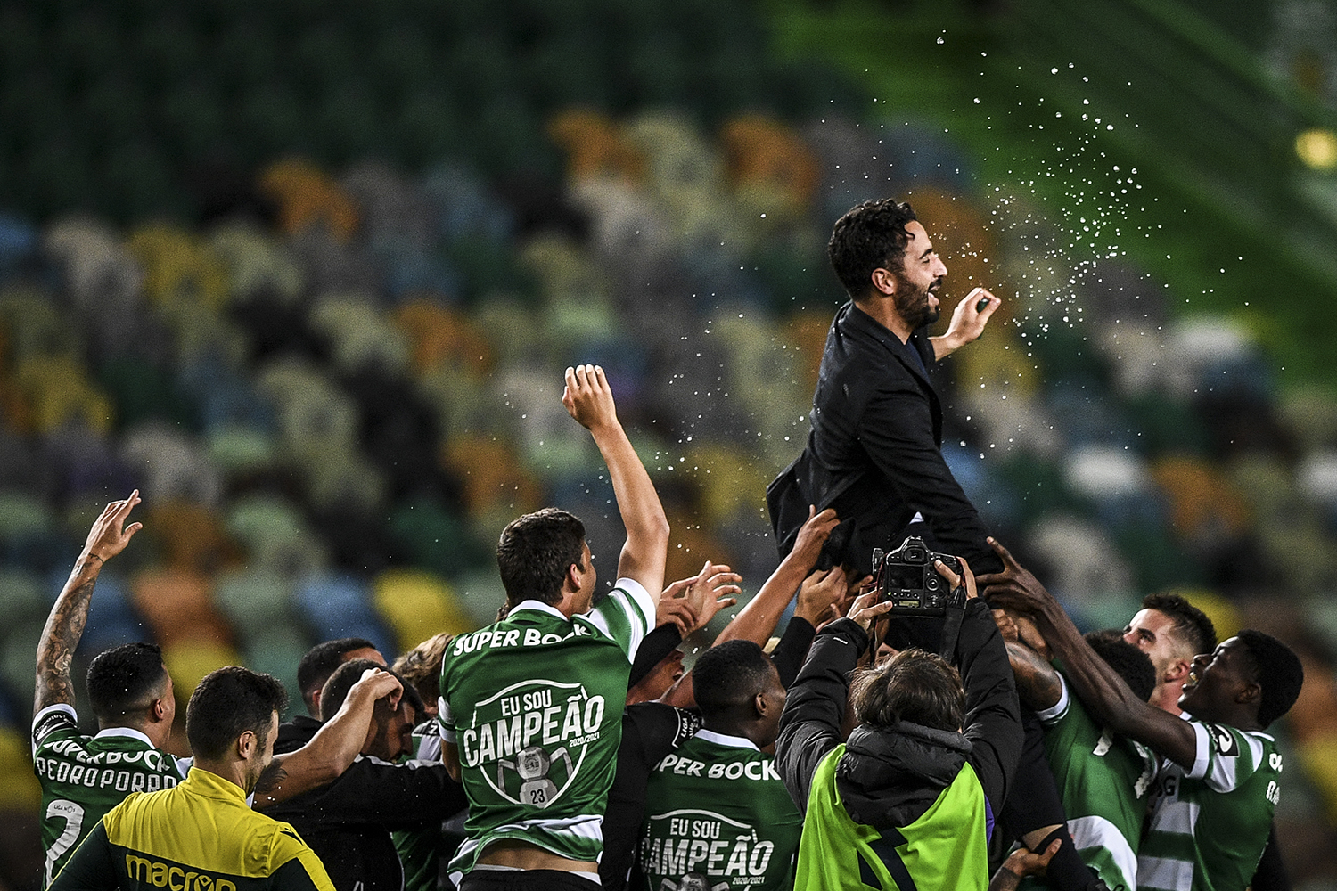 Fim da espera: Sporting é campeão português depois de 19 anos