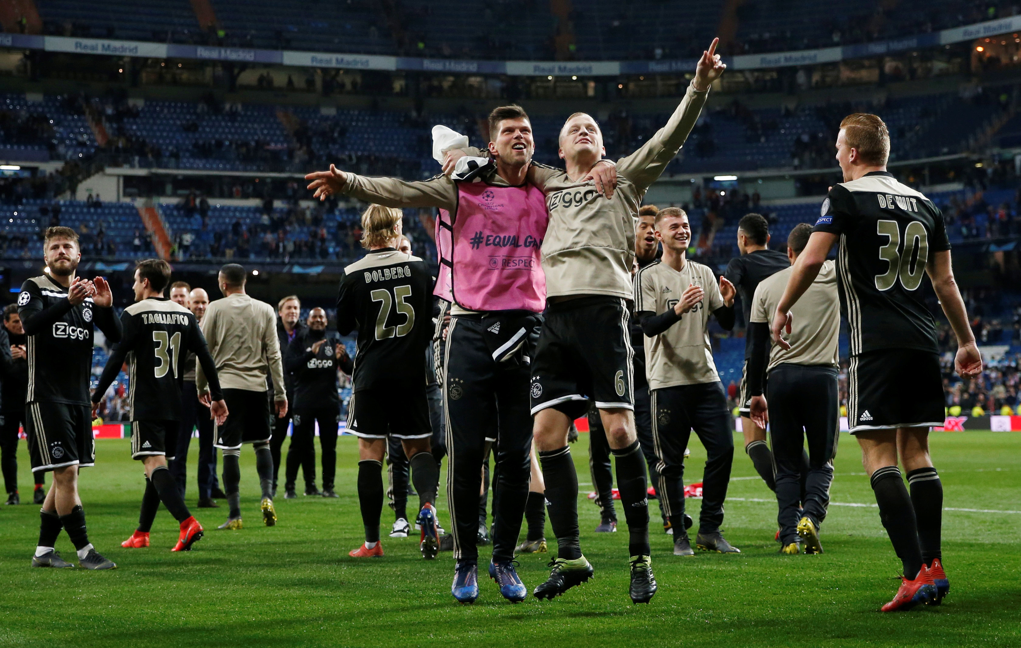 Real Madrid leva 4 a 1 e é eliminado pelo Ajax na Liga dos Campeões