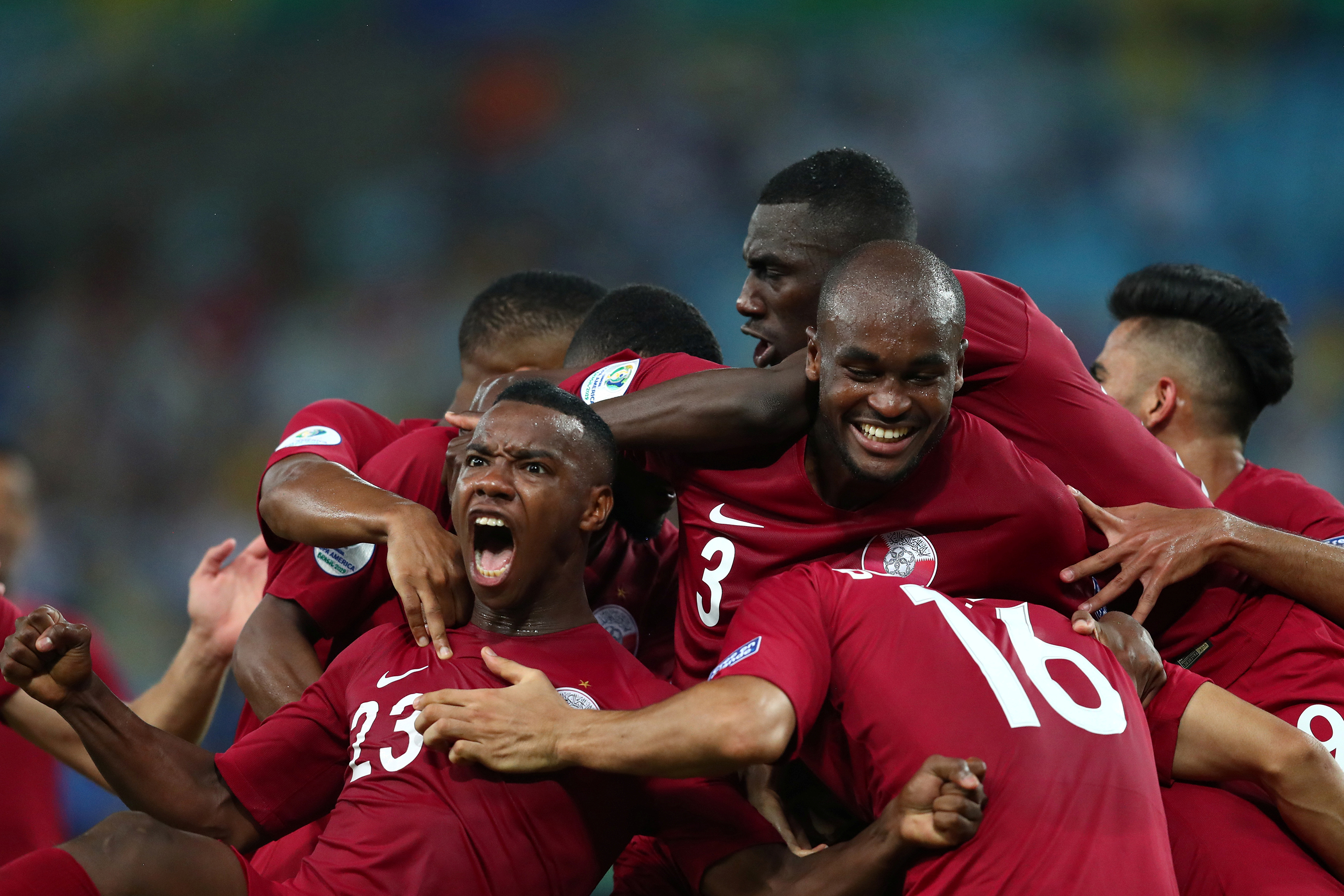 Copa America Paraguai e Catar, no Estádio do Maracanã. O jogador Boualem Khoukhi, do Catar, comemora o segundo gol com companheiros de equipe – 16/06/2019