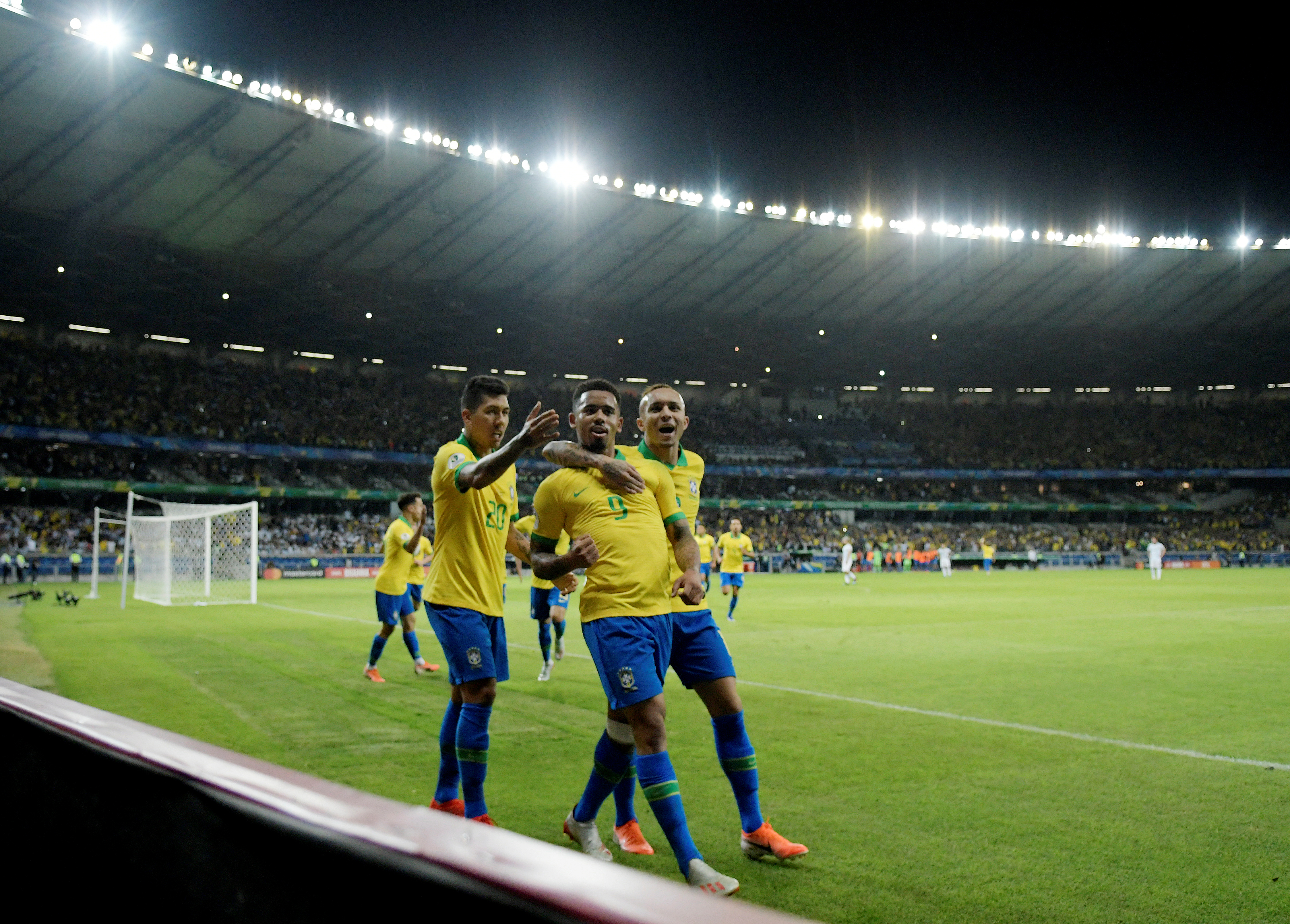 No sufoco, deu a lógica: Brasil despacha Argentina de Messi e vai à final -  Placar - O futebol sem barreiras para você