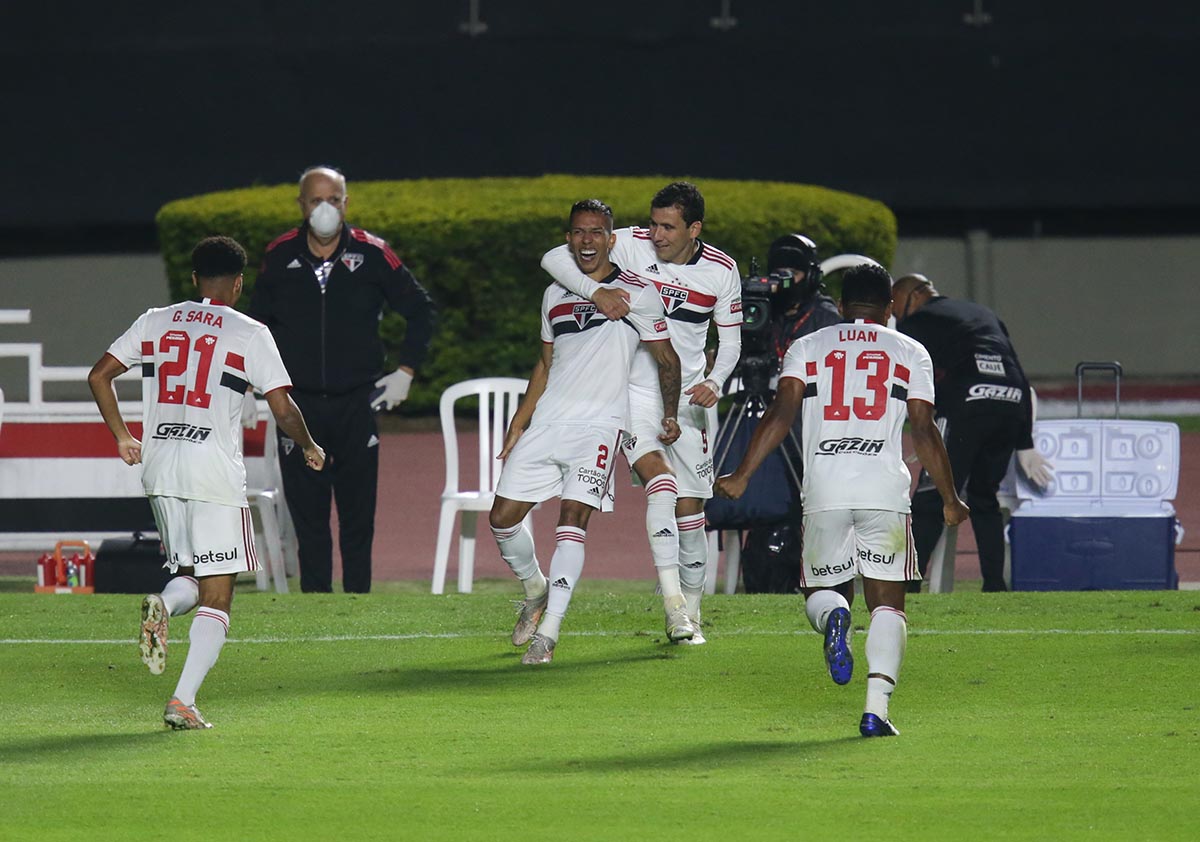 São Paulo afasta trauma, goleia o Mirassol e vai à final do Paulistão