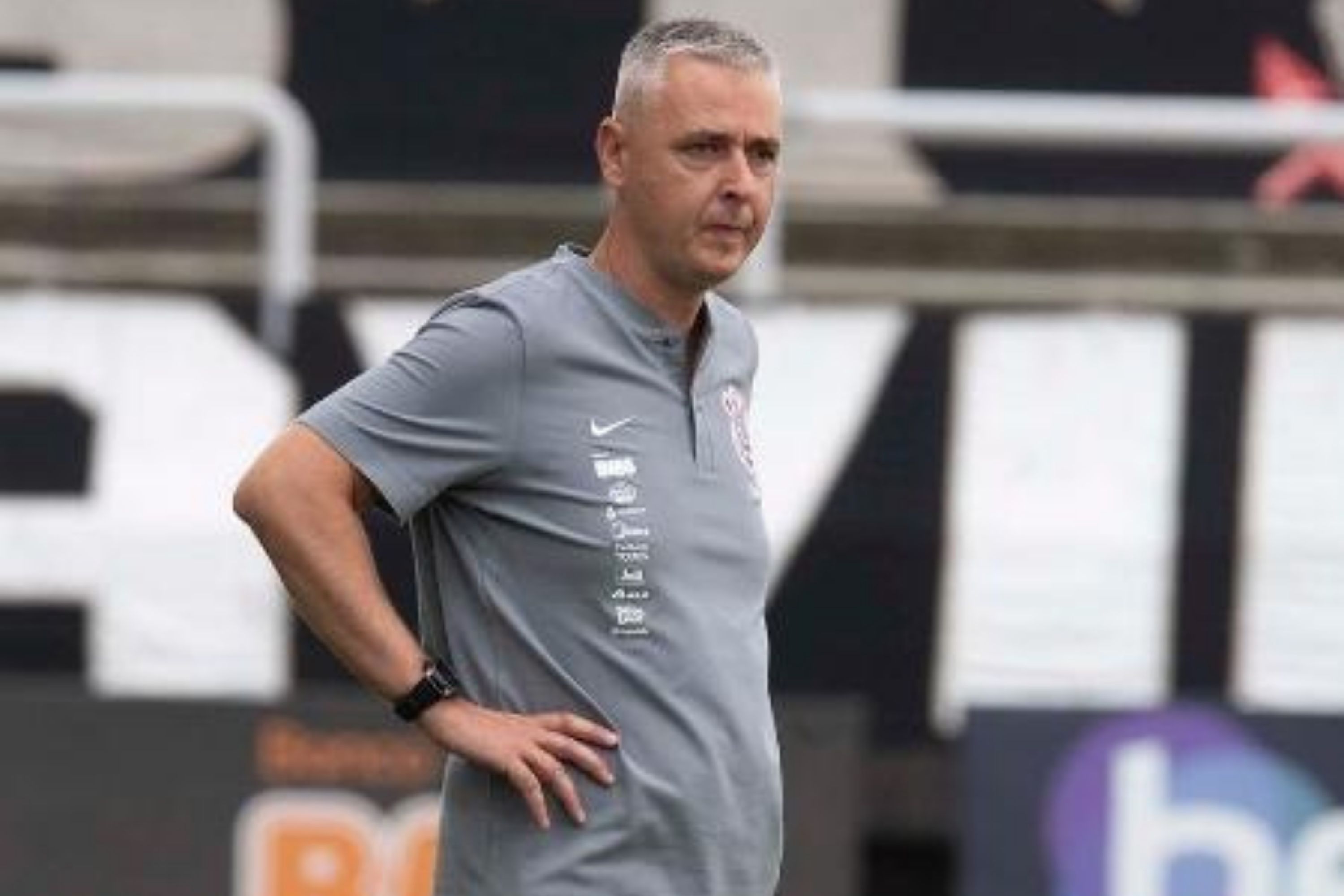 Corinthians demite Tiago Nunes após derrota contra o Palmeiras