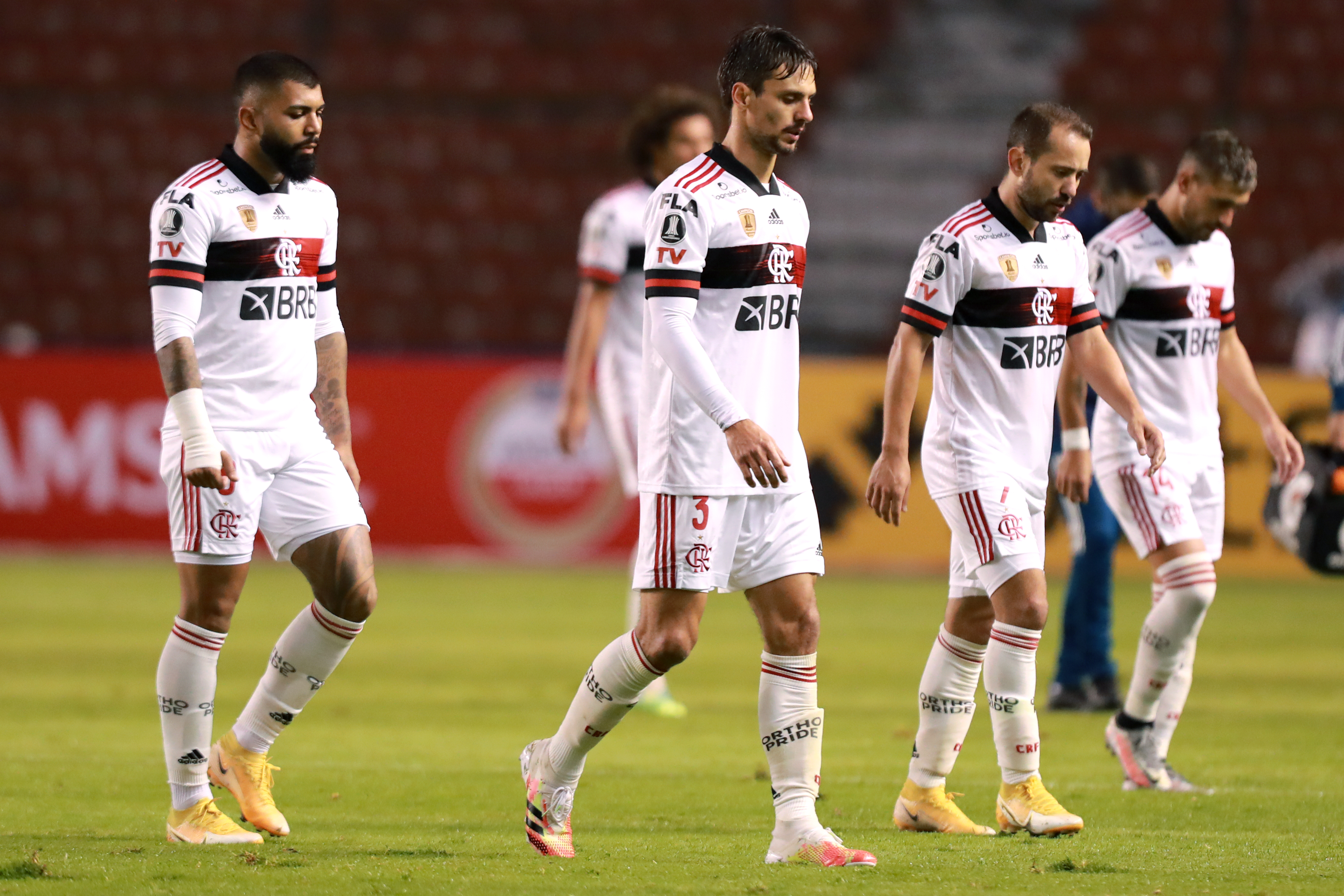 Del Valle 5×0 Flamengo: ‘Derrota dolorida, mas vale três pontos’, diz Dome
