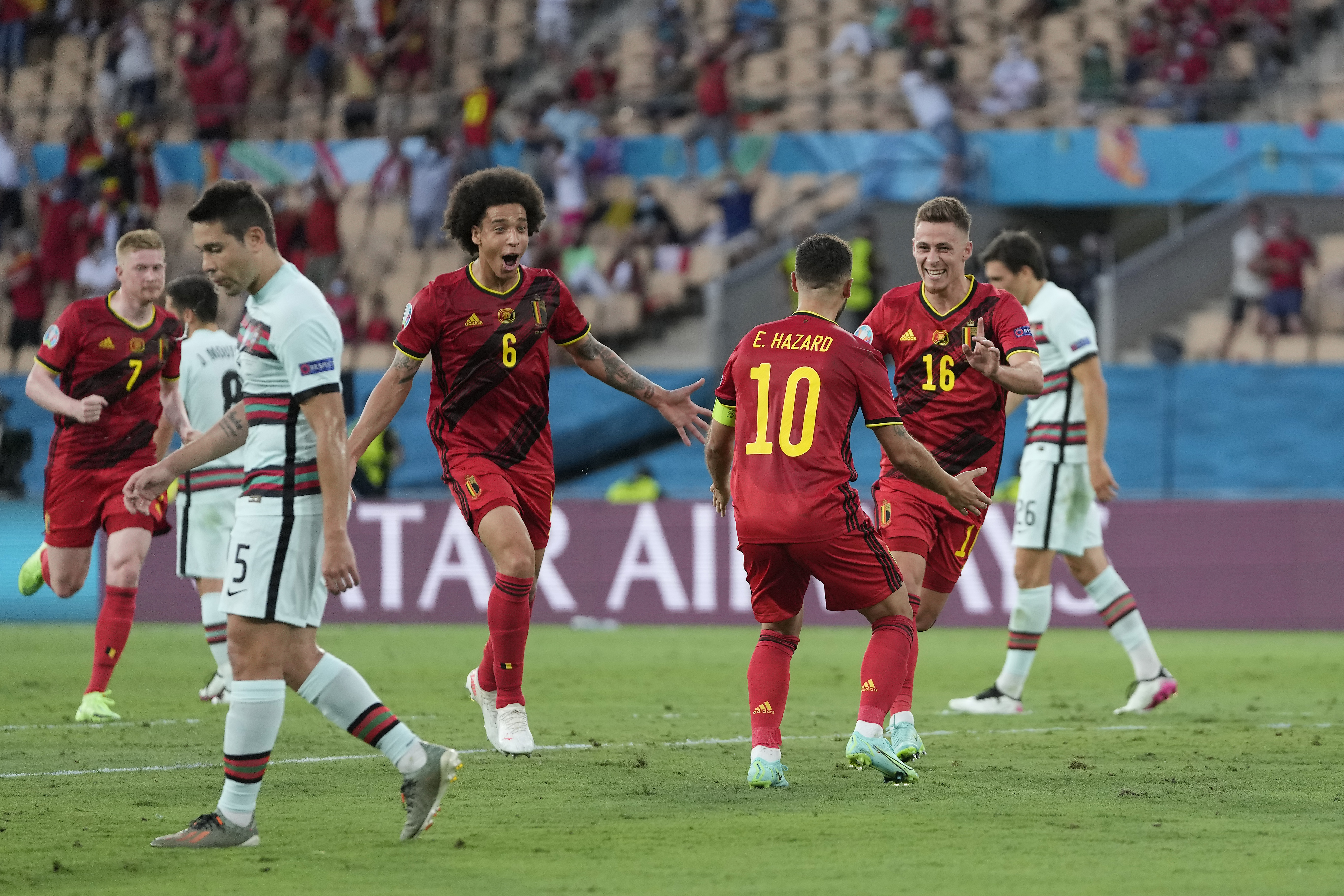 Bélgica derruba o atual campeão Portugal nas oitavas da Eurocopa