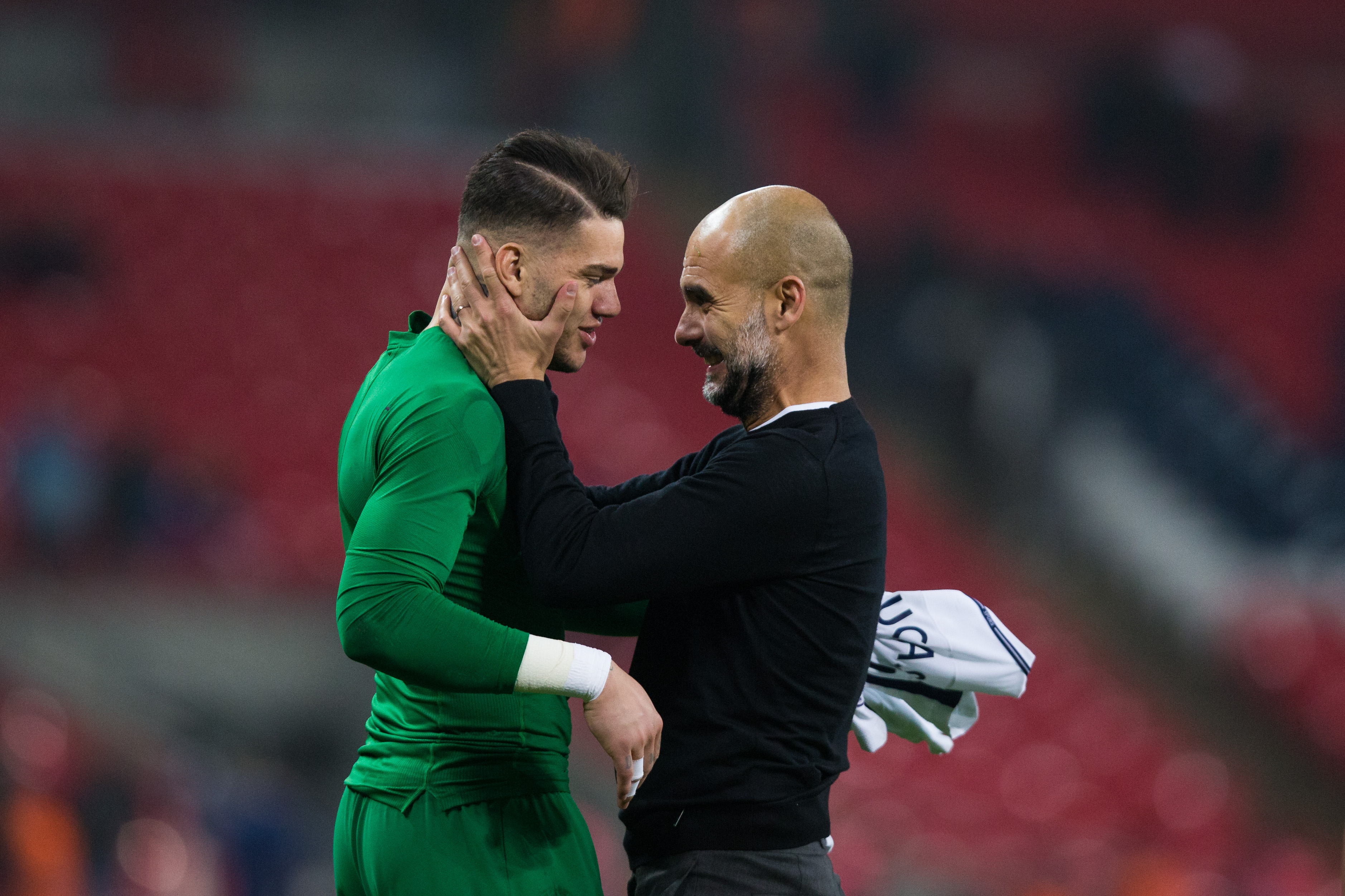 De treinos extras, a golaço e xodó de Guardiola: a trajetória de Ederson