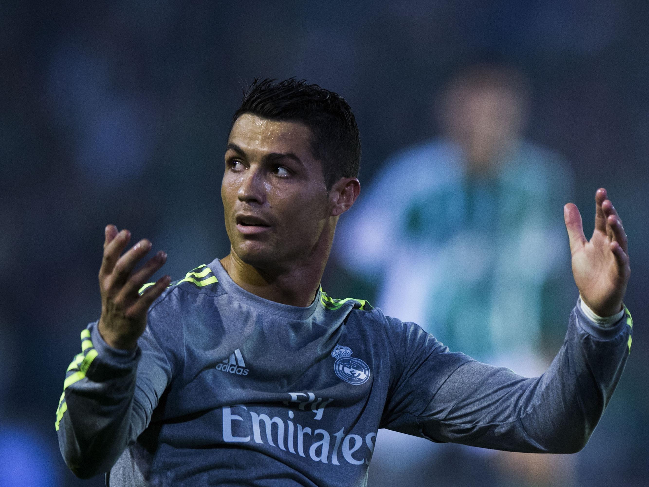 Pen drive causou rixa entre Cristiano Ronaldo e ex-técnico do Real, diz jornal
