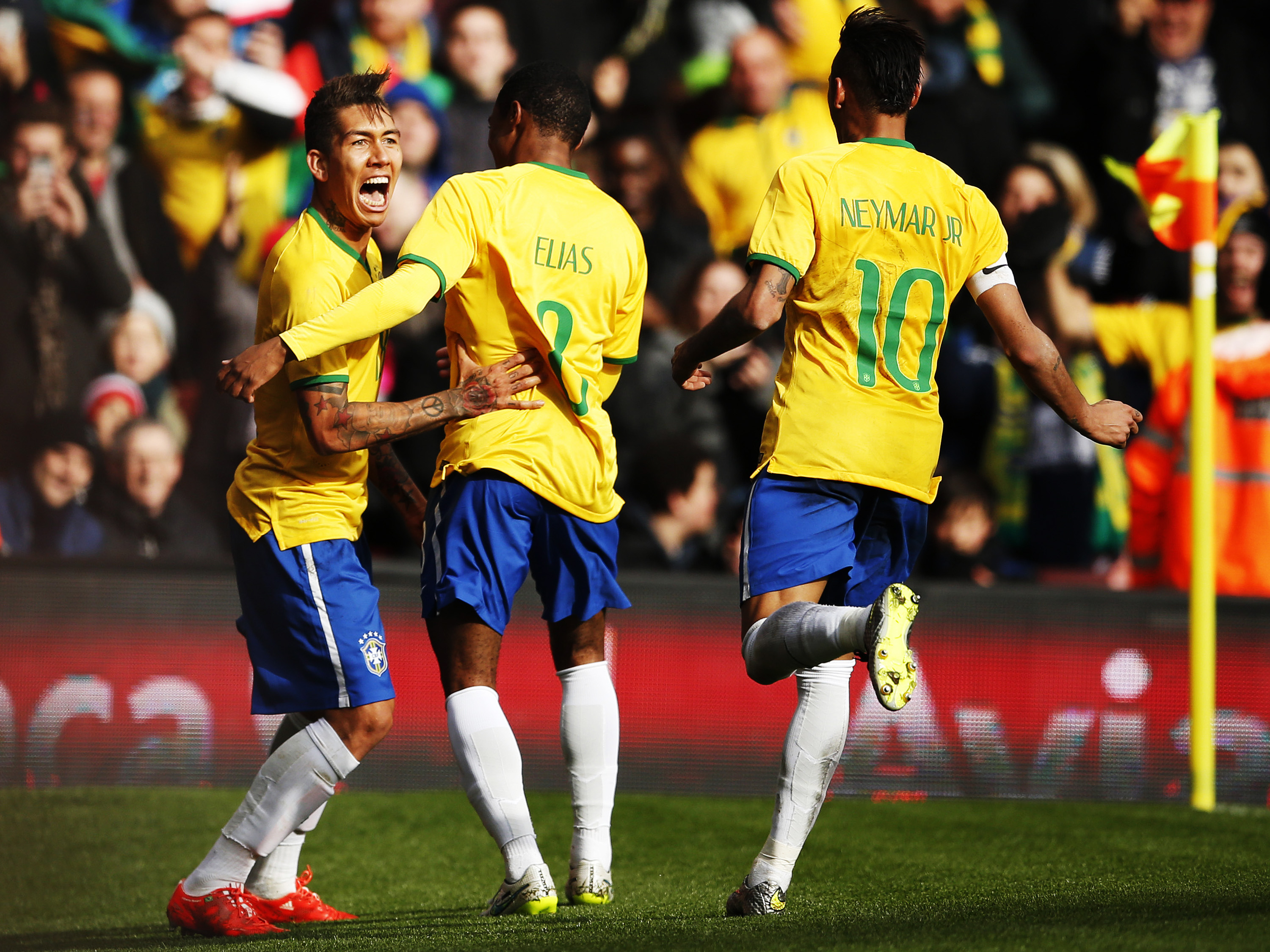 Com atuação fraca, Brasil vence Chile com gol de Firmino