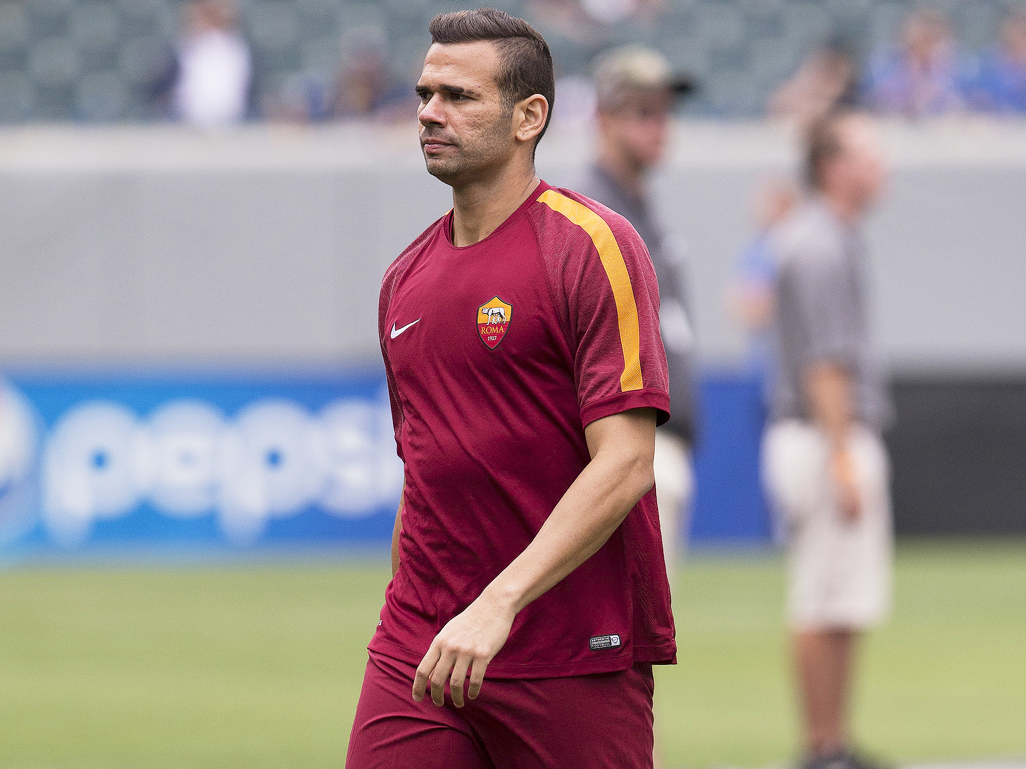 alx_esporte-futebol-roma-leandro-castan-20140802-001_original.jpeg Leandro Castán, de 28 anos, não joga desde 13 de setembro de 2014,quando foi substituído após sentir tonturas, na vitória da Roma sobre o Empoli