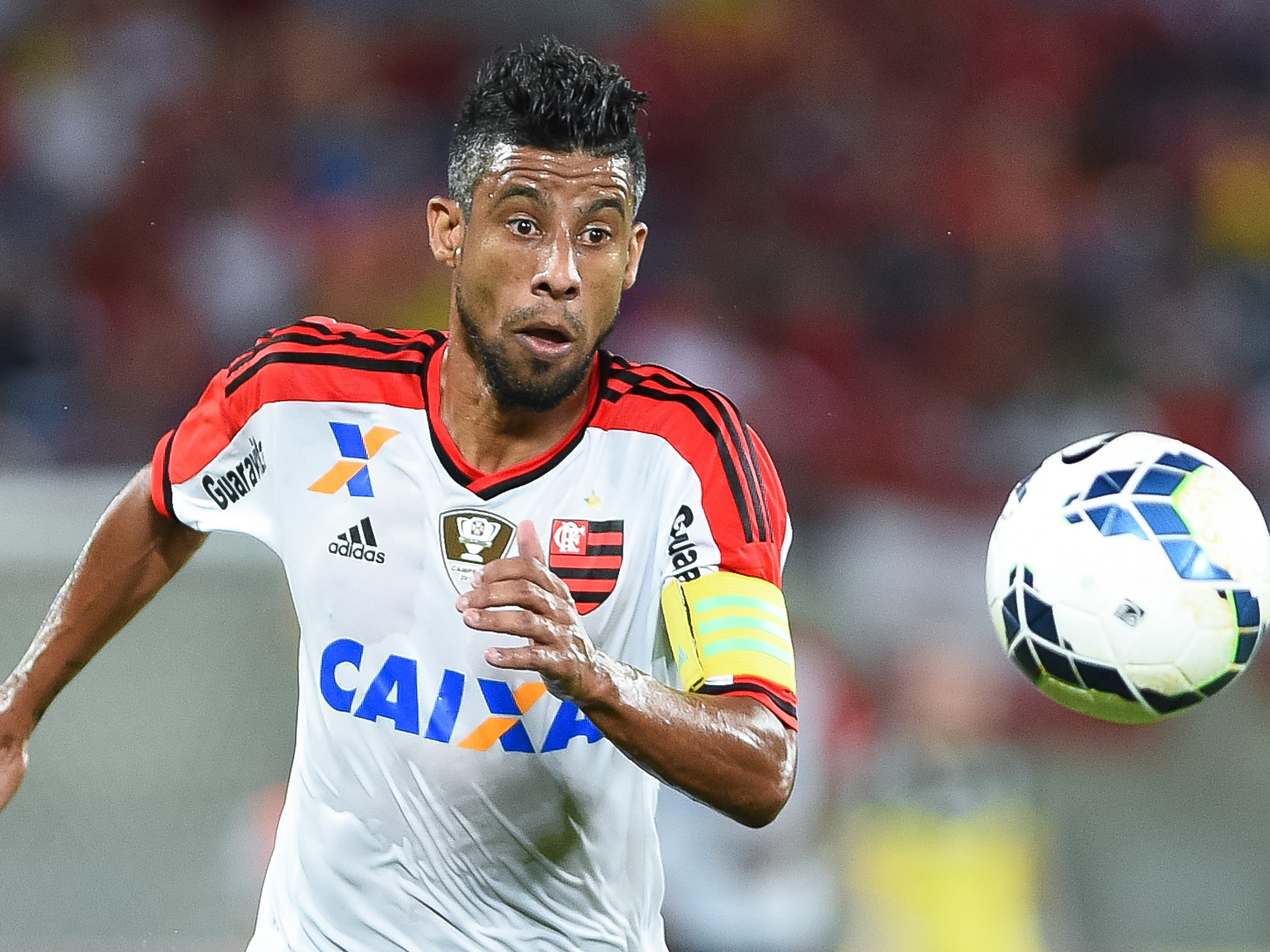 Da seleção brasileira à série D: Léo Moura acerta com o modesto Metropolitano