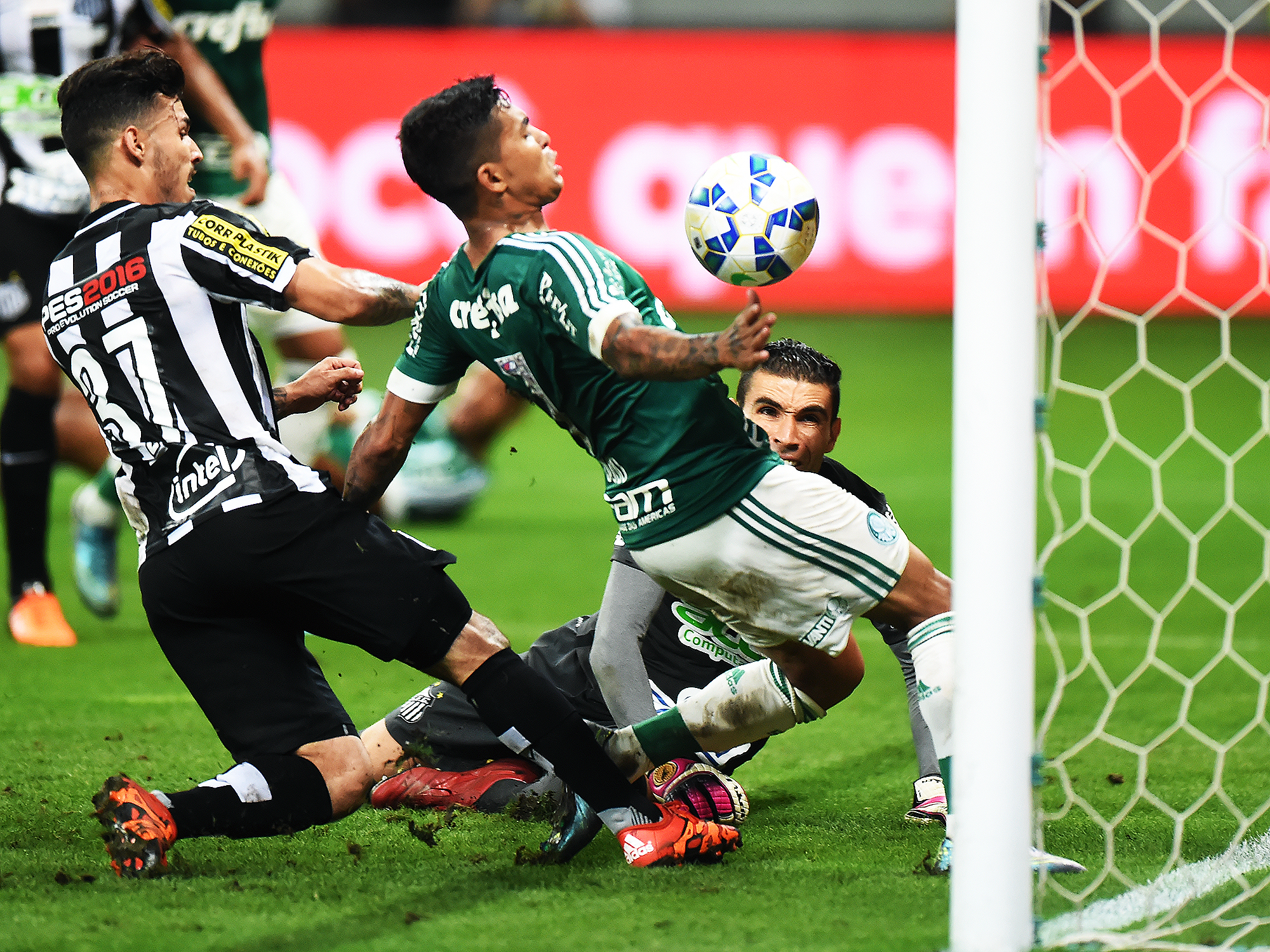 Semifinais do Paulistão terão Corinthians no sábado e clássico no domingo