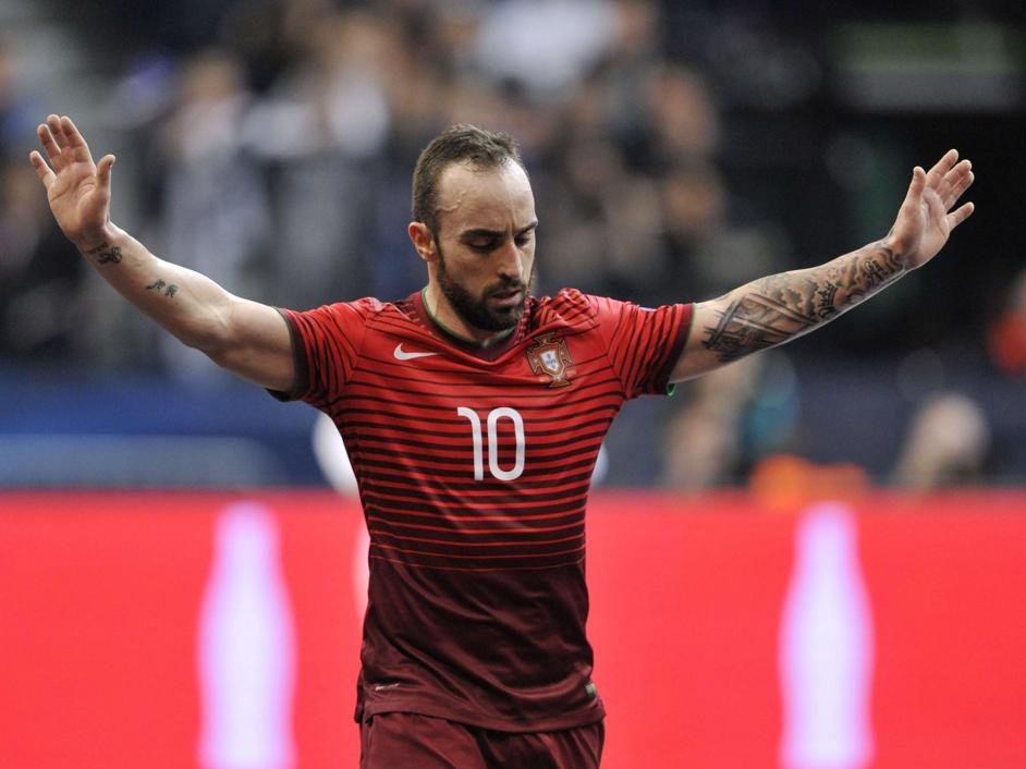 Memso com eliminação portuguesa, ala Ricardinho foi a estrela do Europeu de futsal