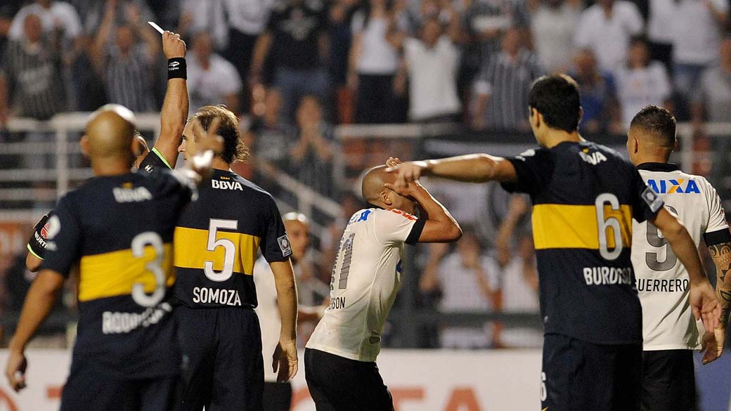 Arbitragem de Patrício Loustau foi ótima na final da Libertadores