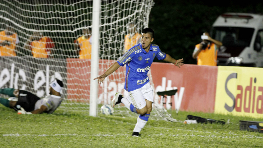 Palmeiras goleia na Bahia e elimina jogo de volta na Copa do Brasil