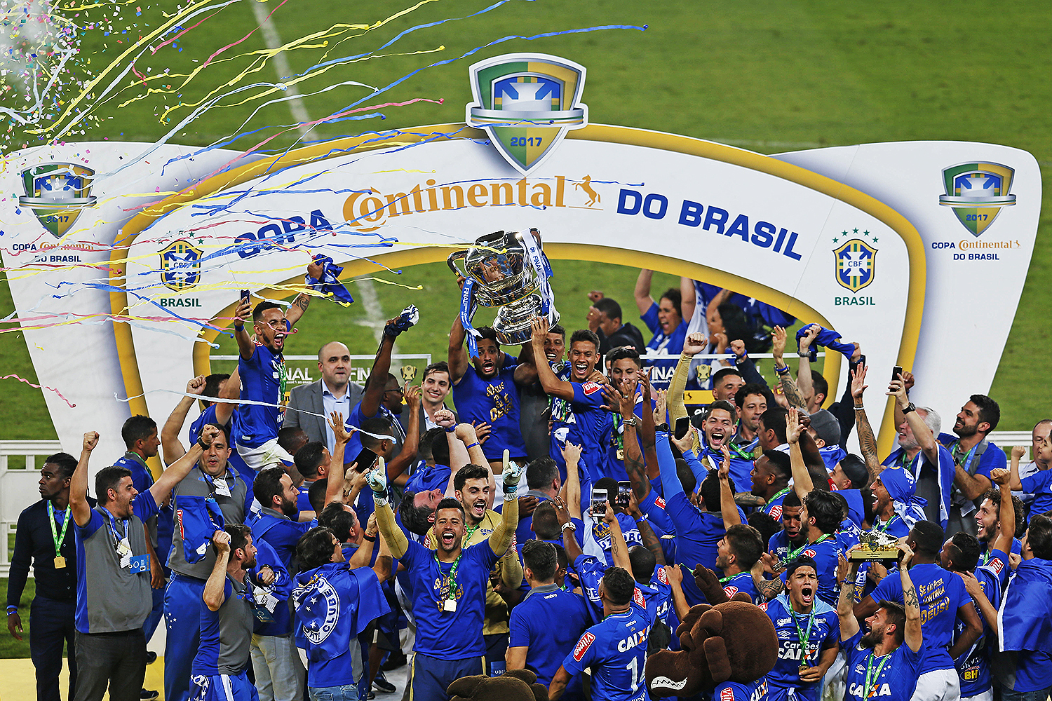 Ele foi campeão da Libertadores e da Copa do Brasil, agora é