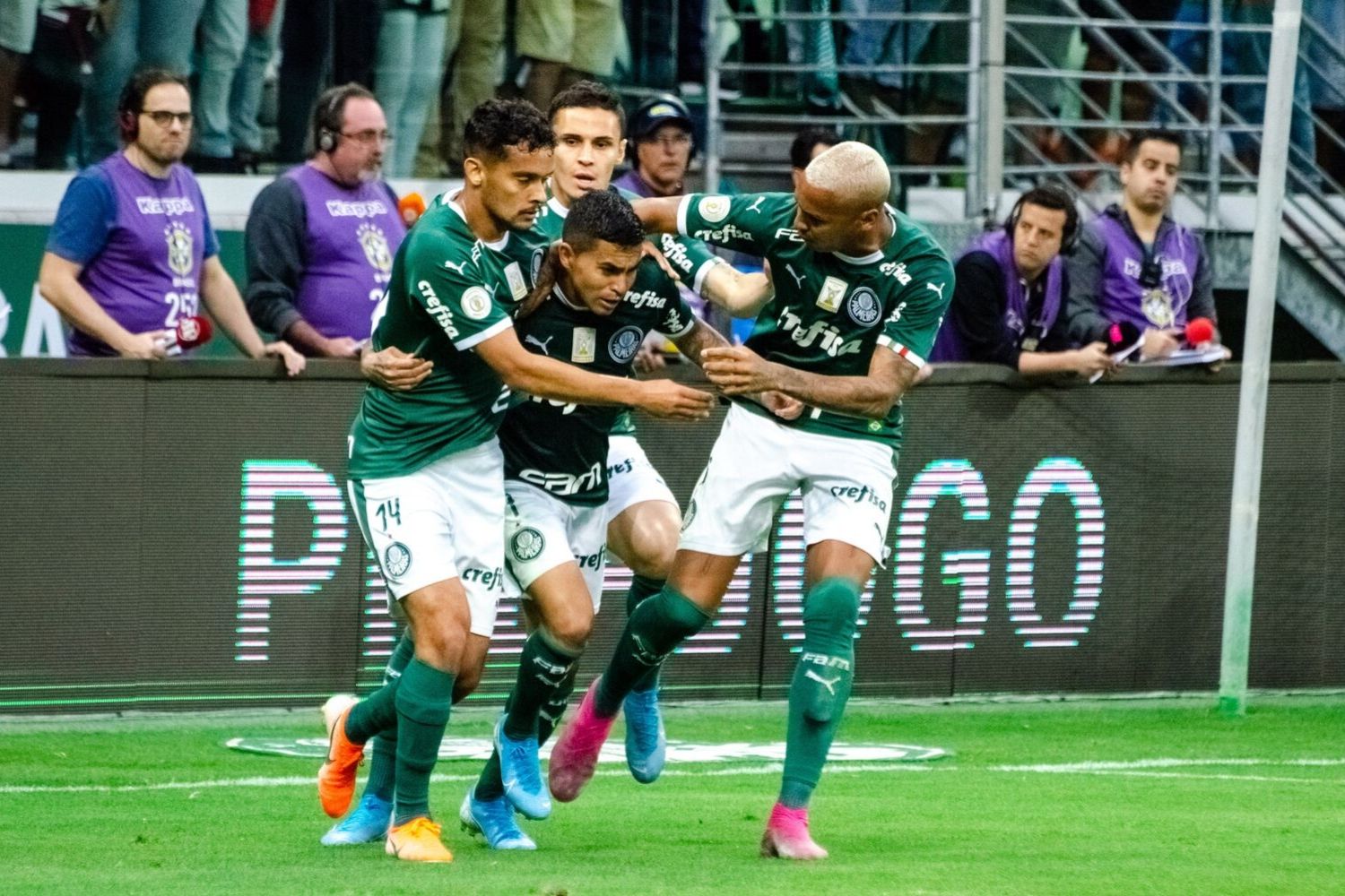 Palmeiras empata a jogar com menos um, Flamengo e Atlético Mineiro