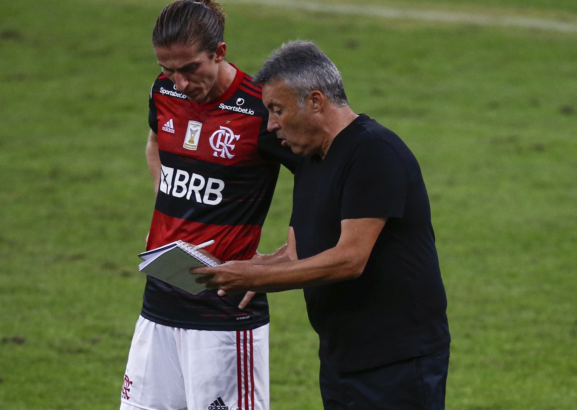 Domènec Torrent e Filipe Luís, do Flamengo