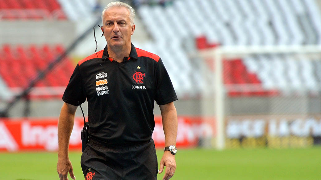 Dorival Júnior é o novo técnico do Flamengo e estreia neste sábado