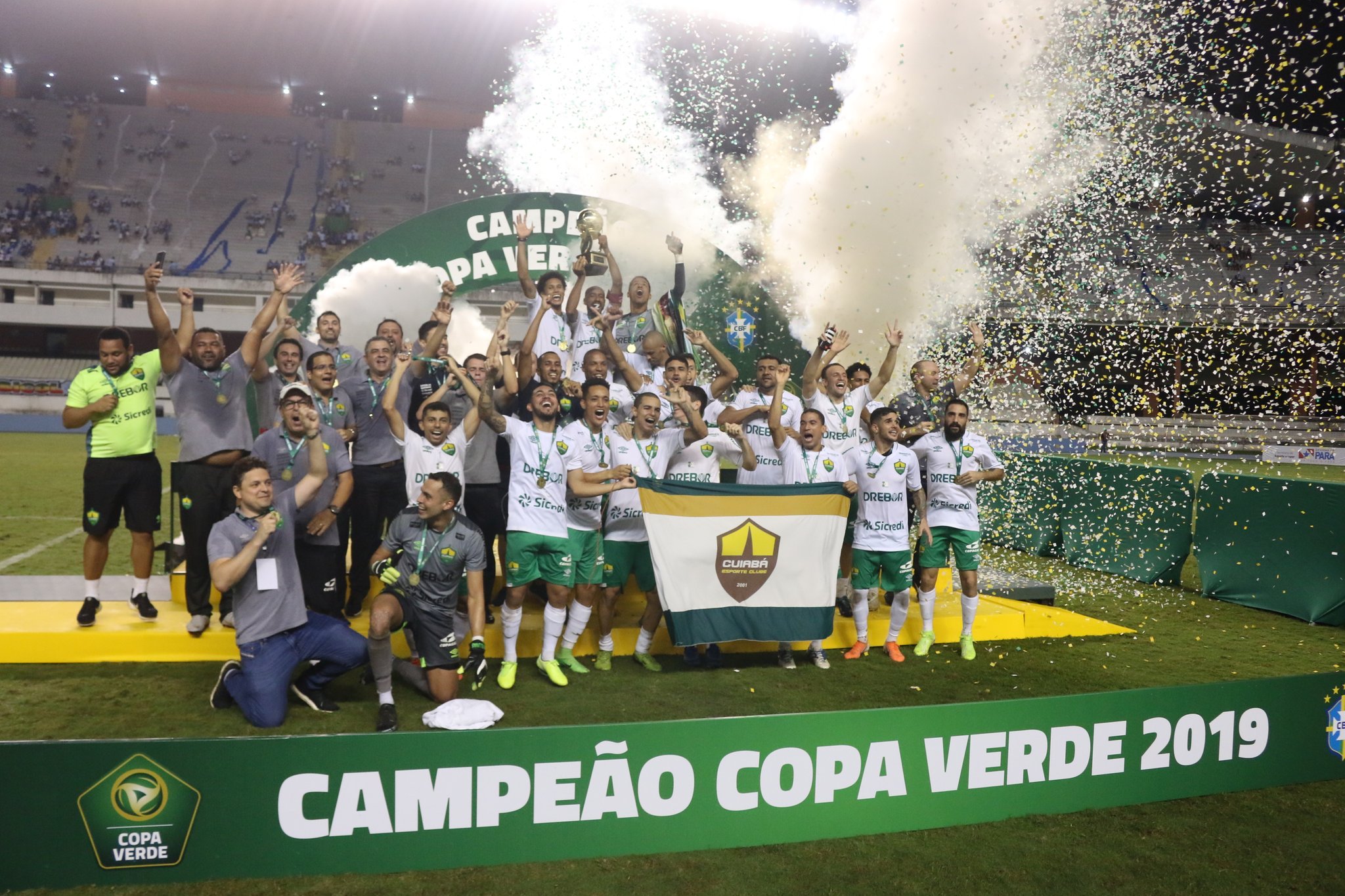 Brasil vence o México nos pênaltis e vai em busca do bi no futebol - Placar  - O futebol sem barreiras para você