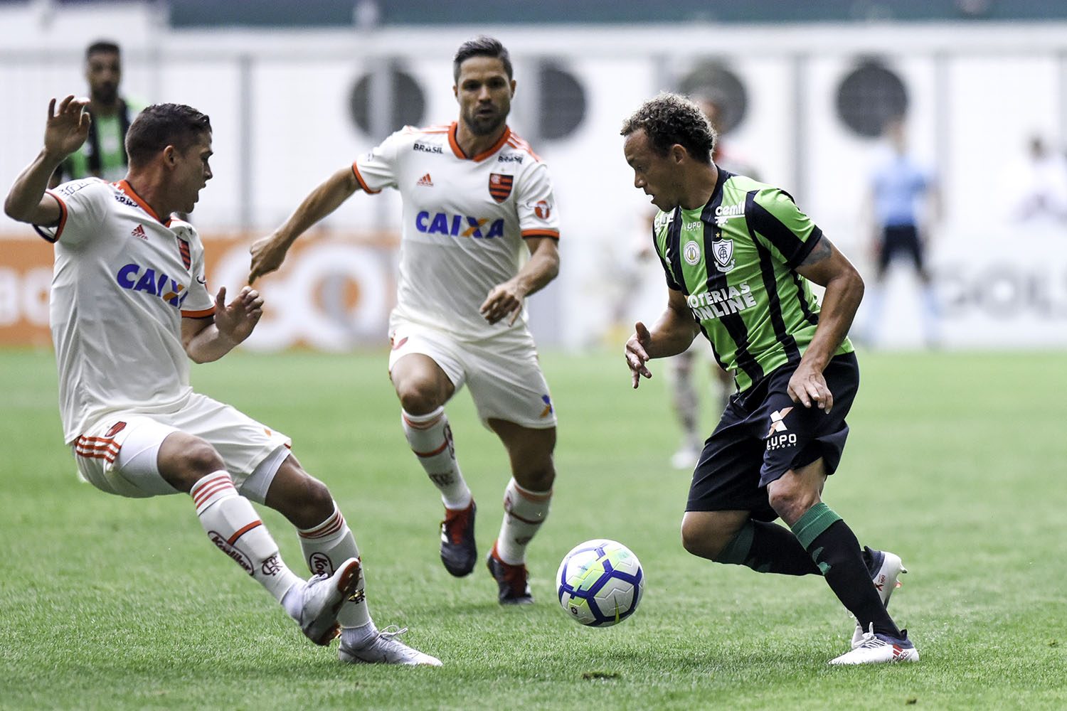 Brasileirão: Flamengo cede empate para o América-MG no fim