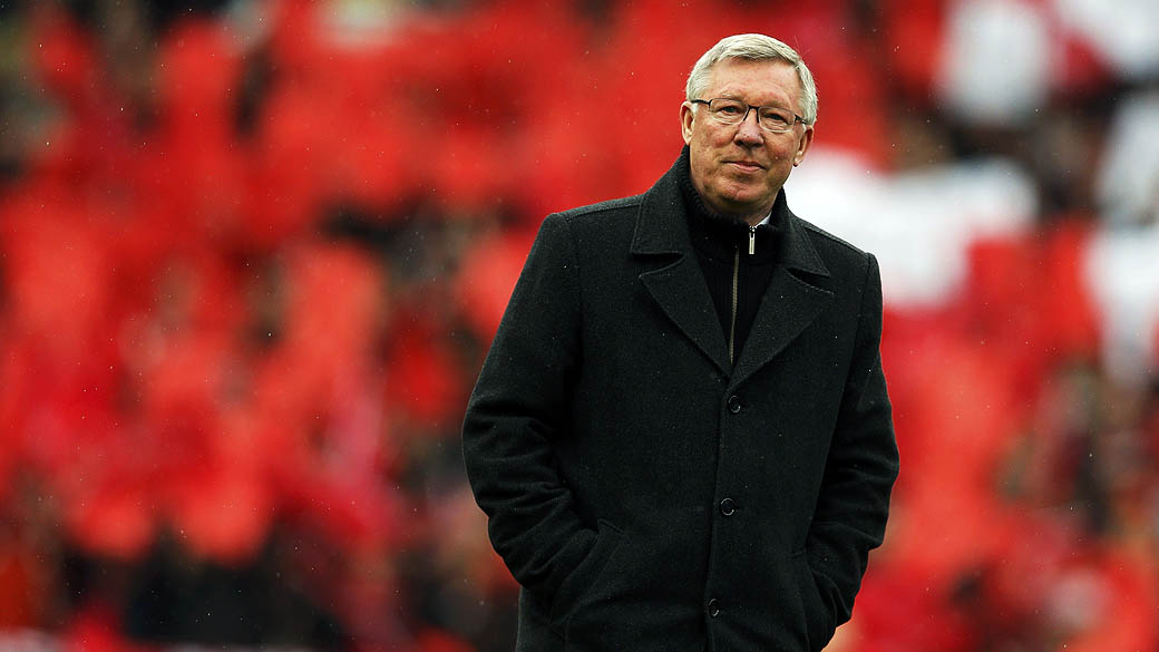 Alex Ferguson vem para seu último jogo em casa no comando do Manchester United antes de se aposentar, no Old Trafford, Inglaterra