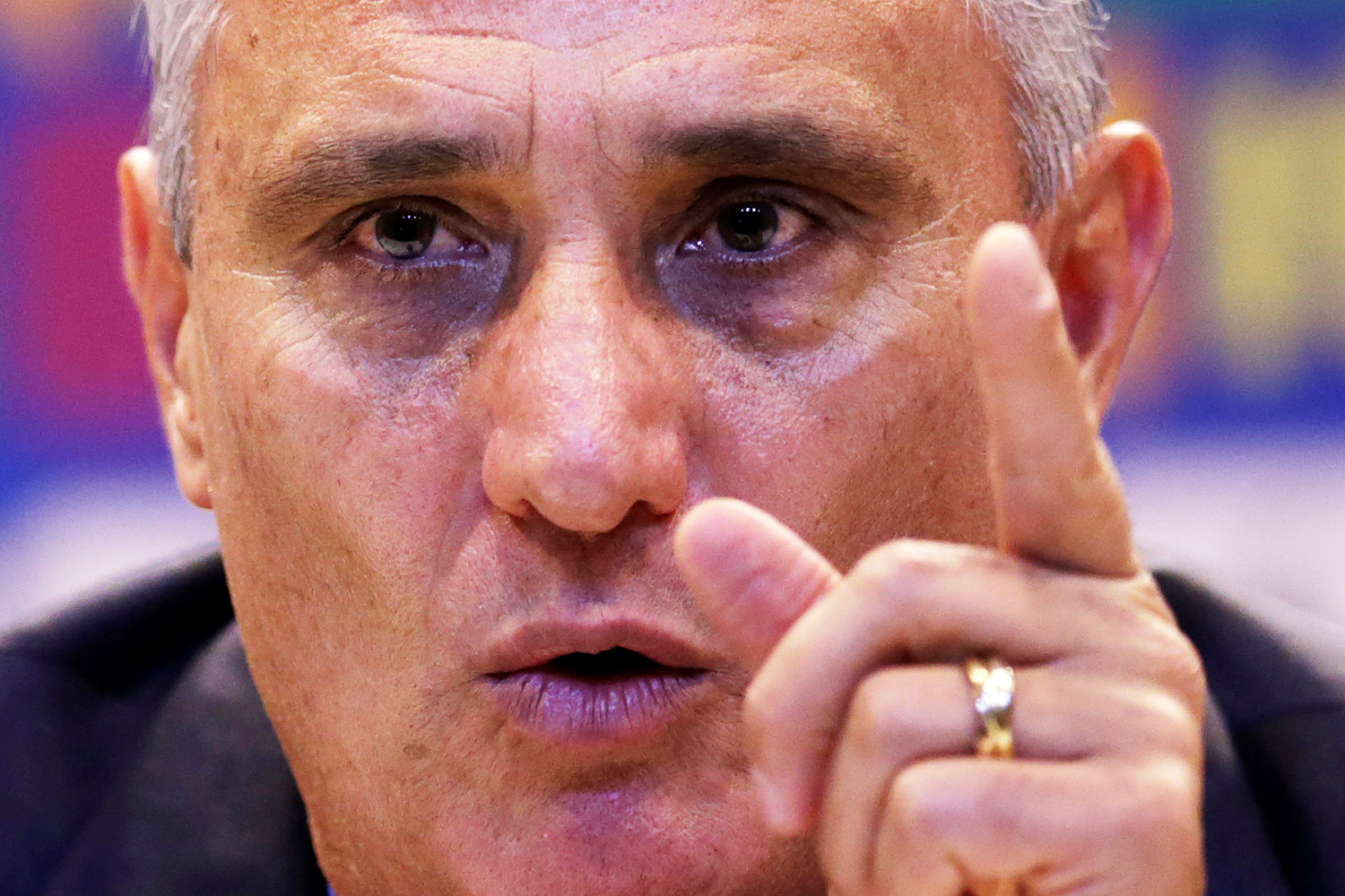 Tite vai manter rodízio de capitães da seleção durante a Copa