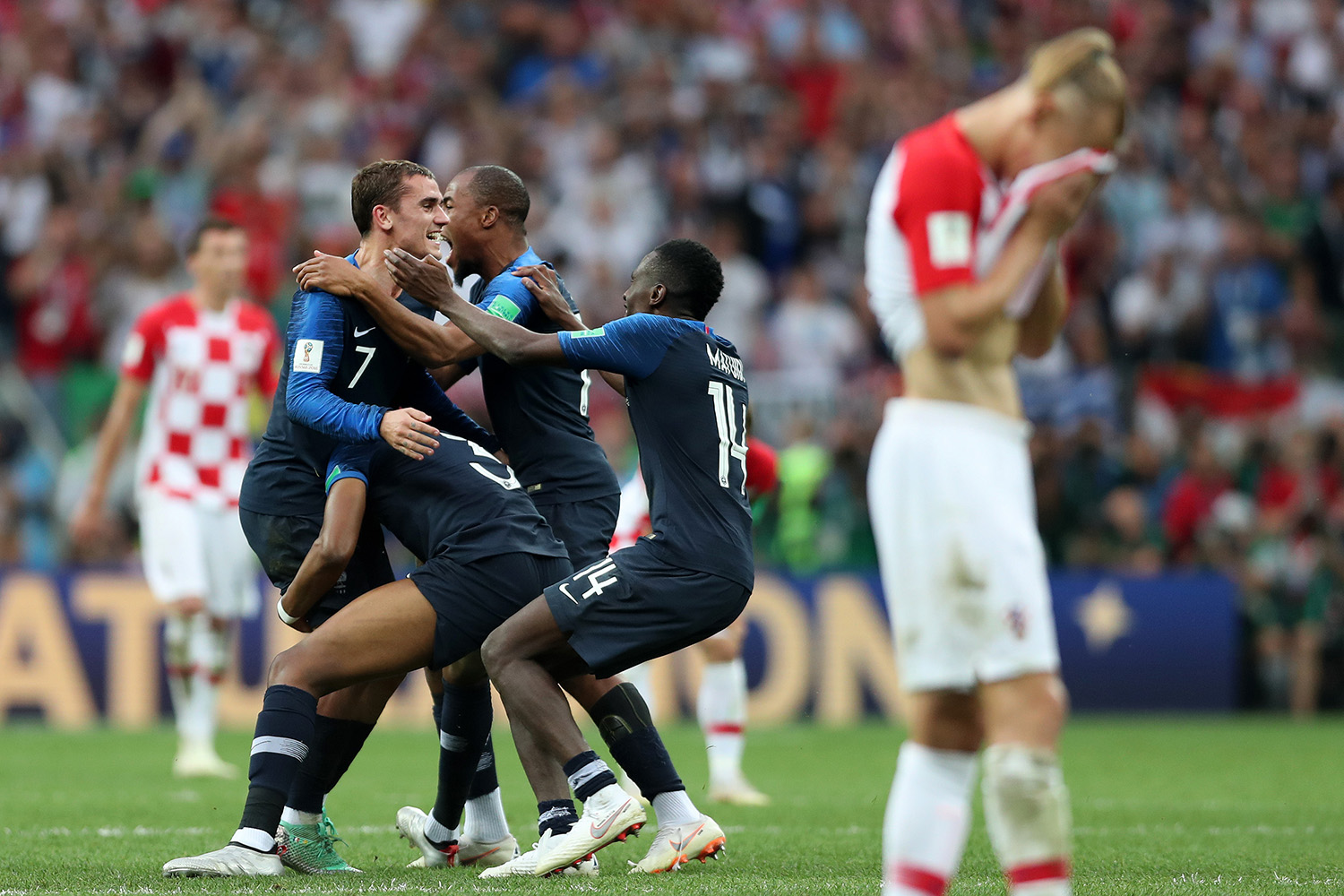 França vence Croácia em jogo de 6 gols e é campeã da Copa do Mundo de 2018  - Placar - O futebol sem barreiras para você