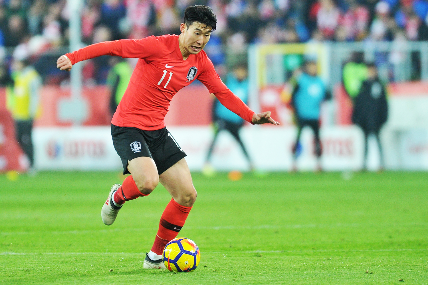 O jogador Son Heung-min, da Coreia do Sul, durante amistoso contra a Polônia, no Estádio de Silésia, em Chorzów - 27/03/2018