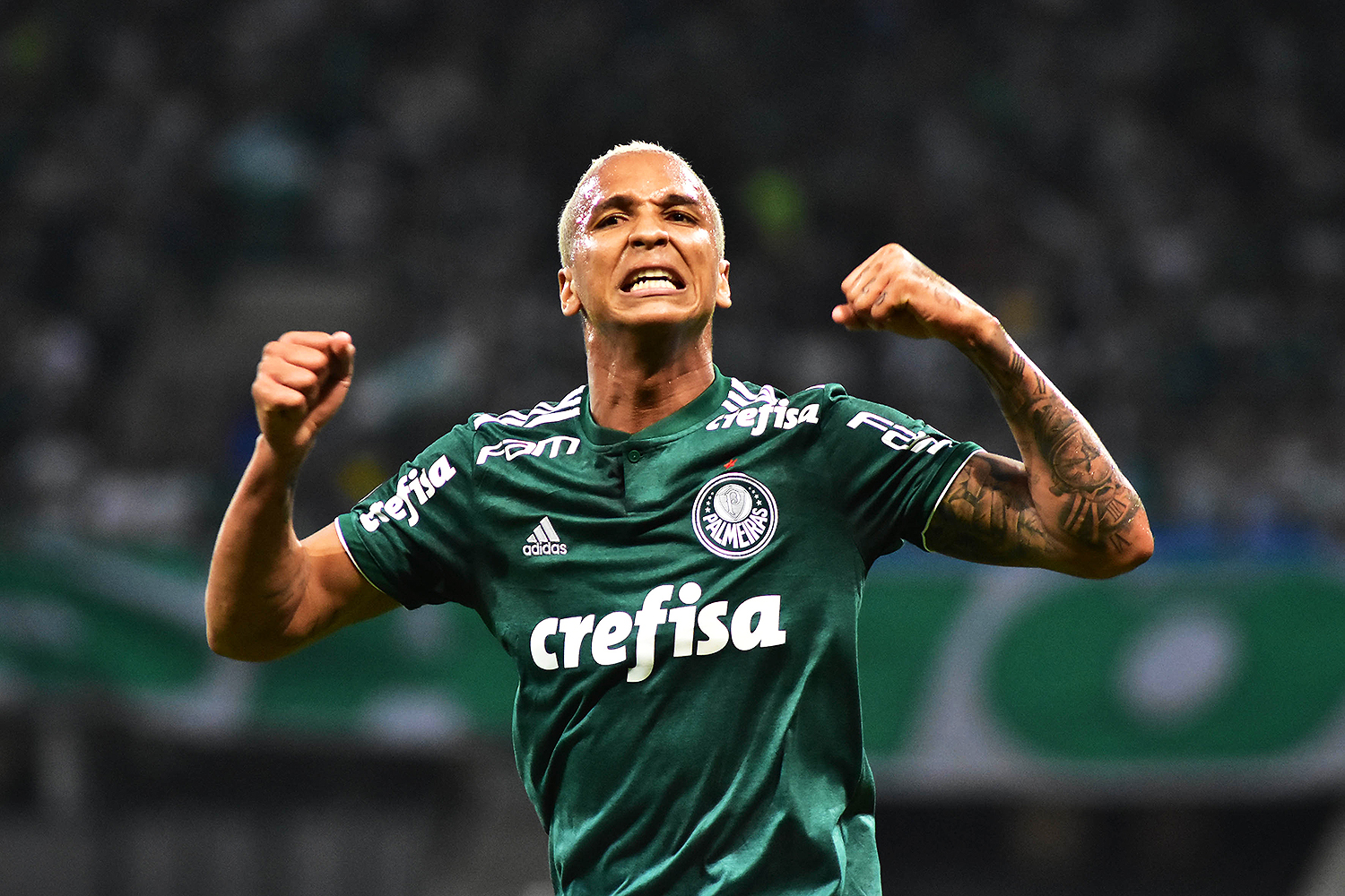 Palmeiras joga ‘mais de 90 minutos’ com dez, mas avança na Libertadores