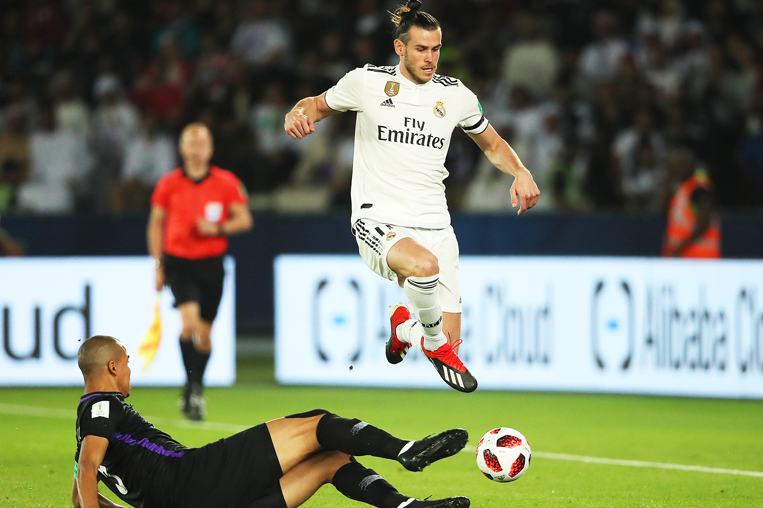 Bale se lesiona na estreia em 2019 e desfalca Real por até 3 semanas