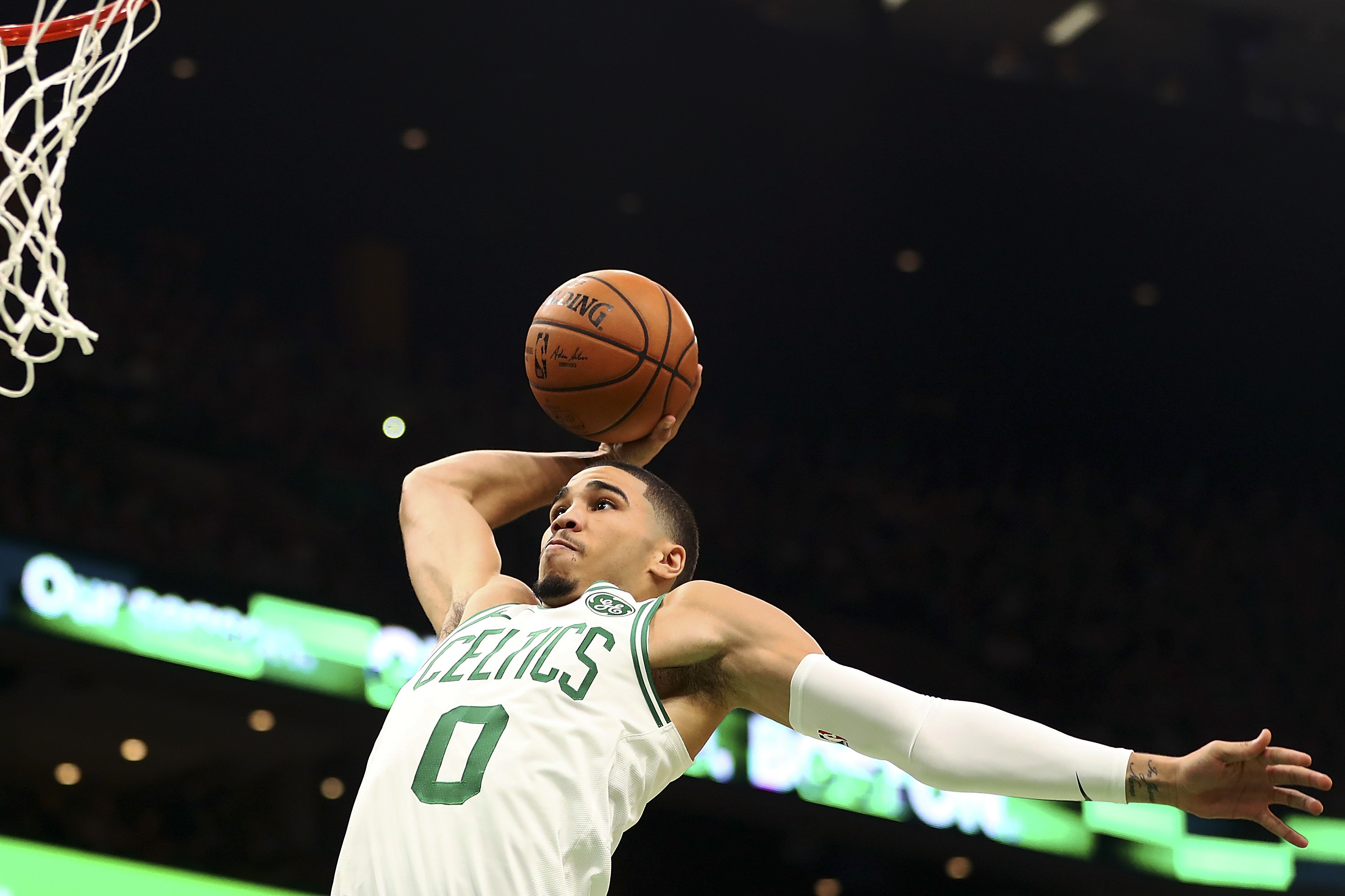 NBA: Jovem de 20 anos marca 23 pontos e impressiona em estreia dos Celtics
