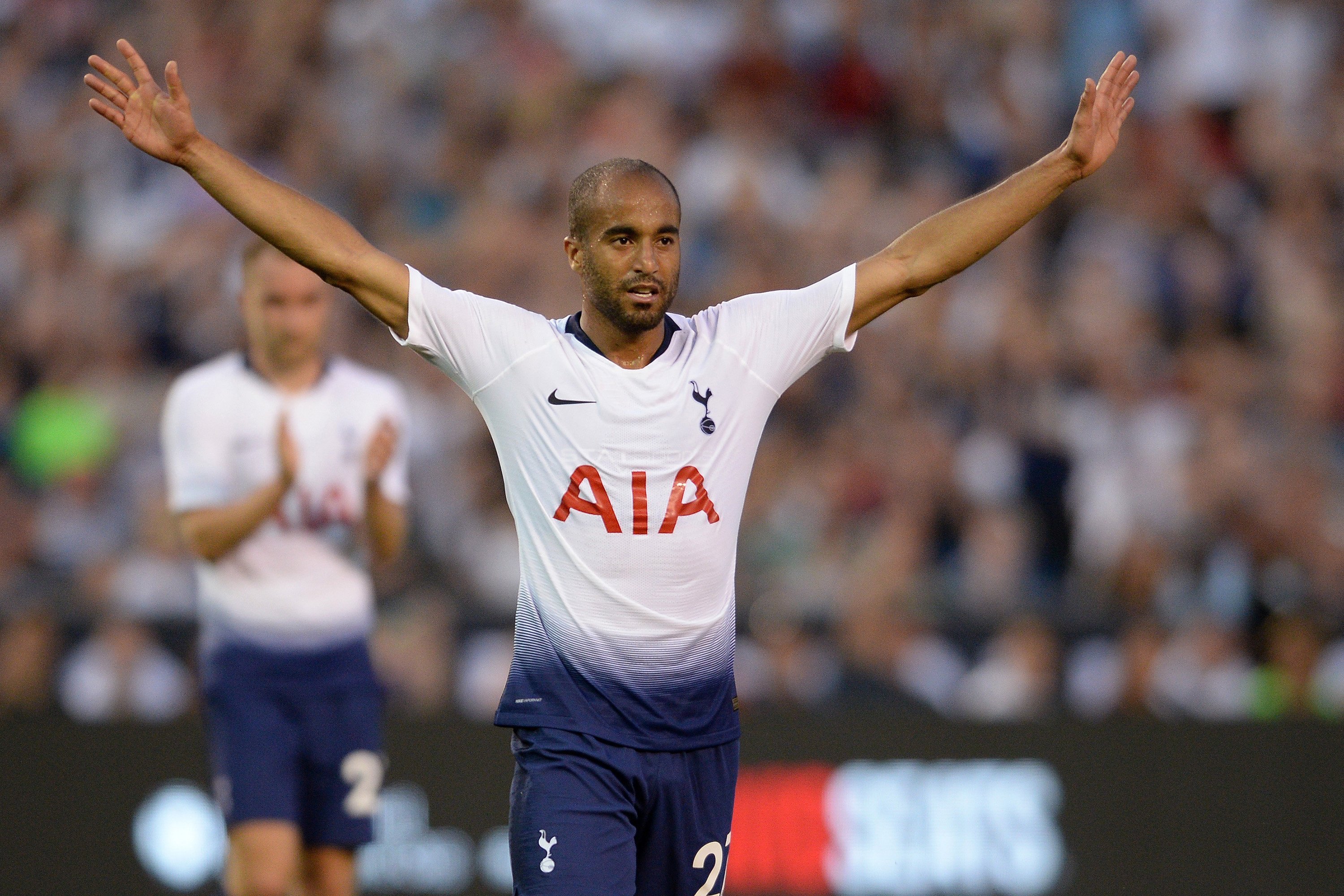 Lucas Moura marca dois e Tottenham goleia Roma