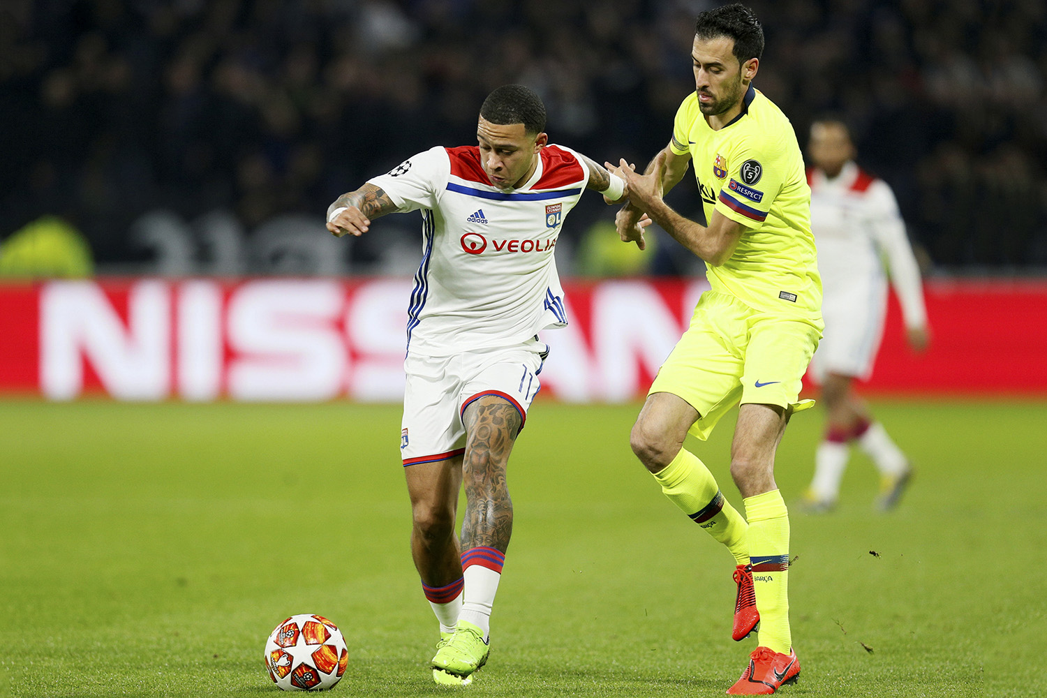 Casas de três jogadores do Lyon são assaltadas durante partida