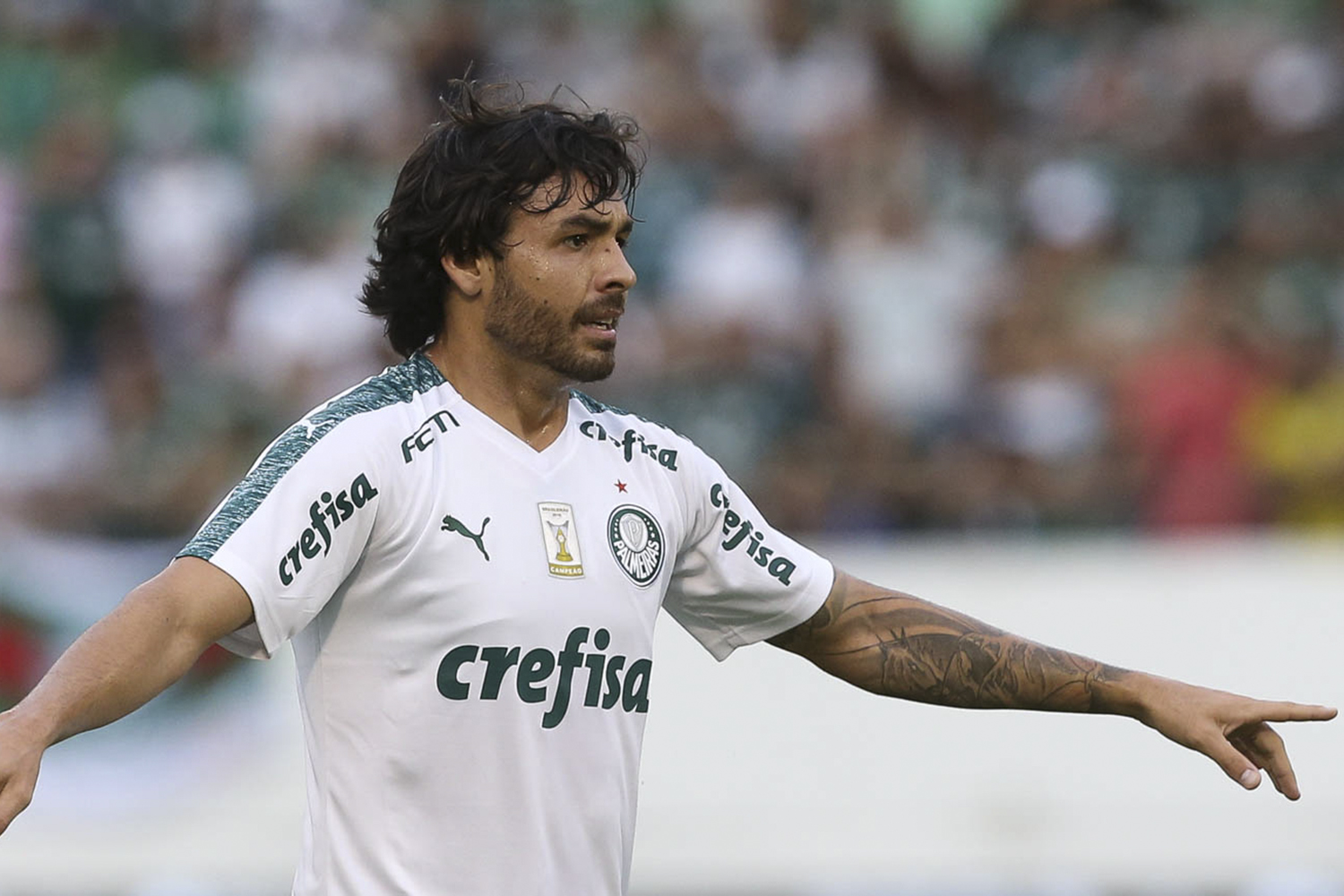 Goulart vê proposta ‘irrecusável’, mas quer voltar ao Palmeiras um dia