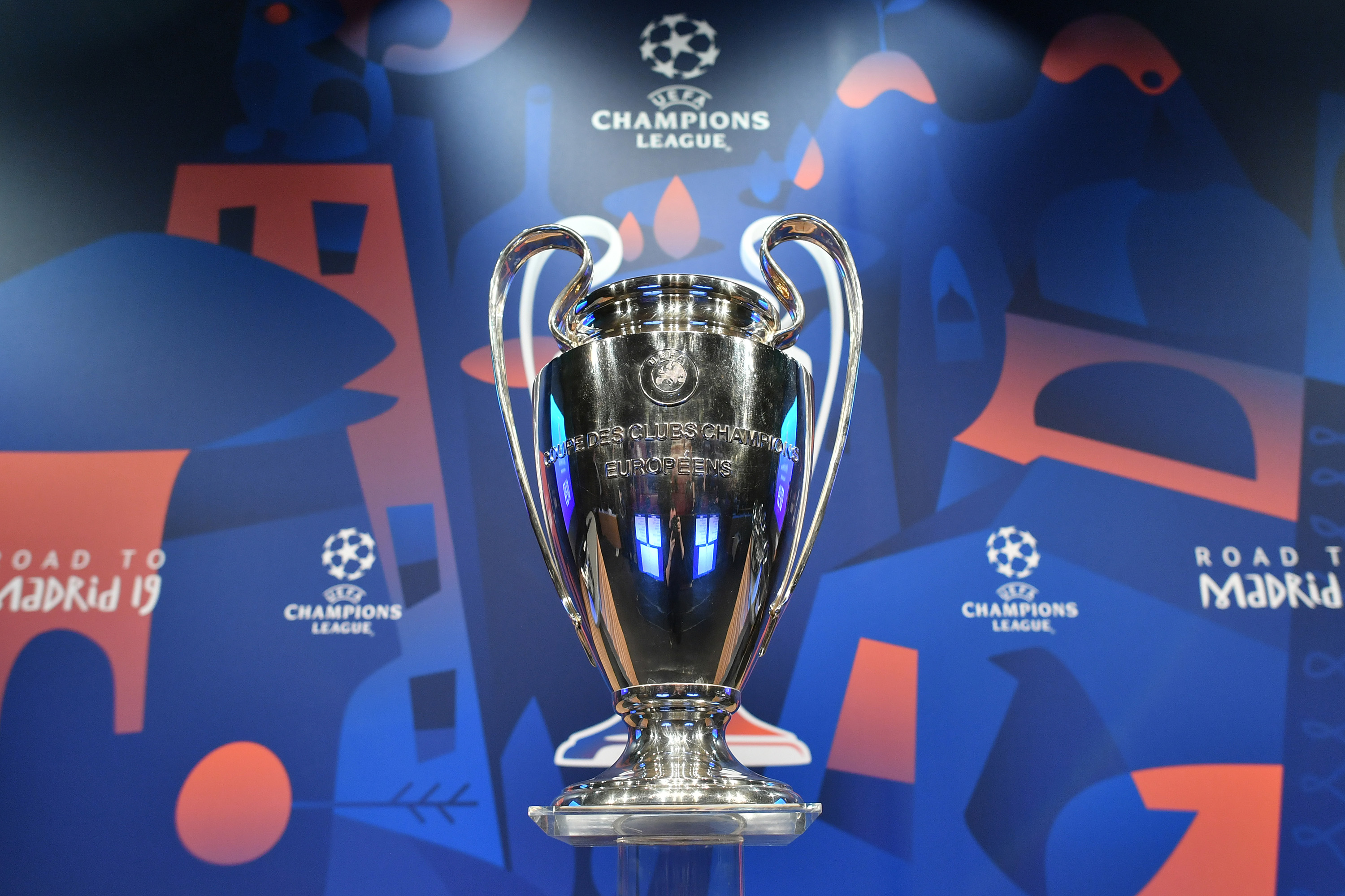 Uefa e times europeus discutem mudanças radicais na Champions