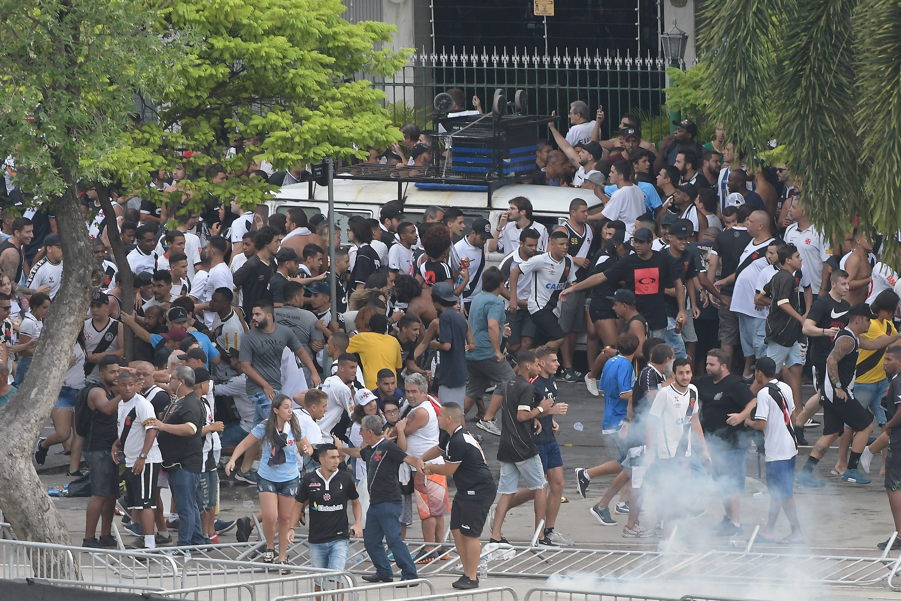 Justiça recua e libera a entrada de torcedores no Maracanã