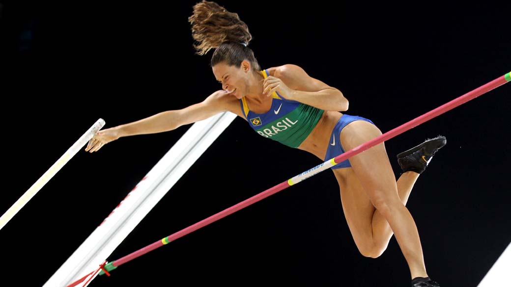 Fabiana Murer relembra críticas e apoia Biles: ‘O atleta tem sentimentos’