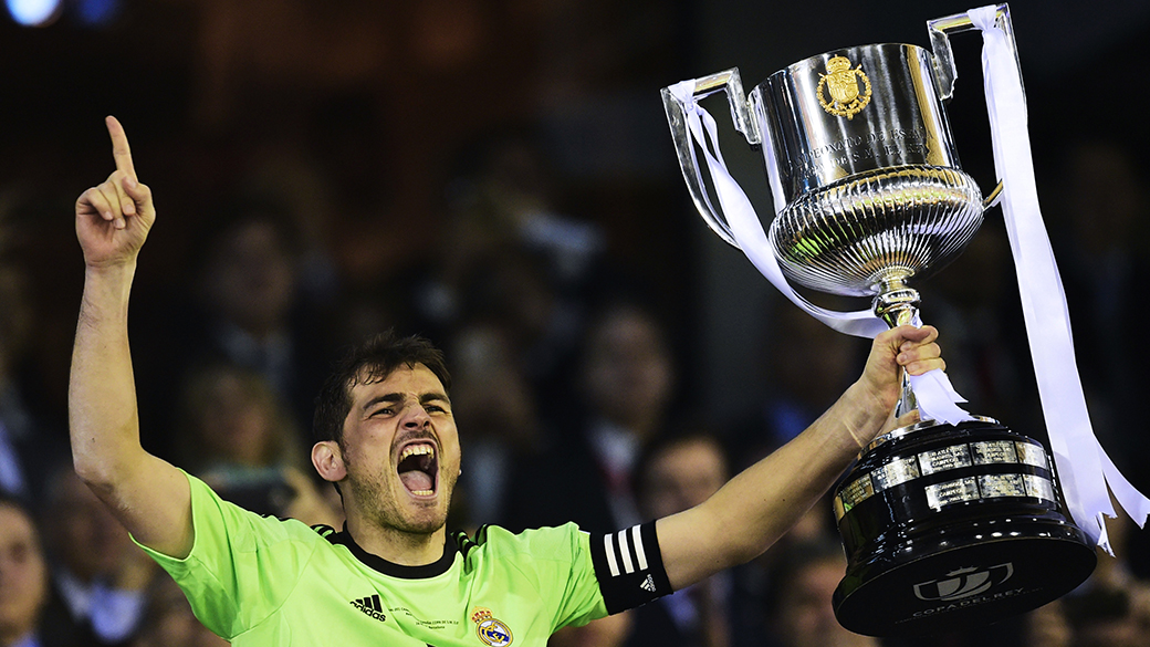 Real Madrid oficializa transferência de Casillas para o Porto