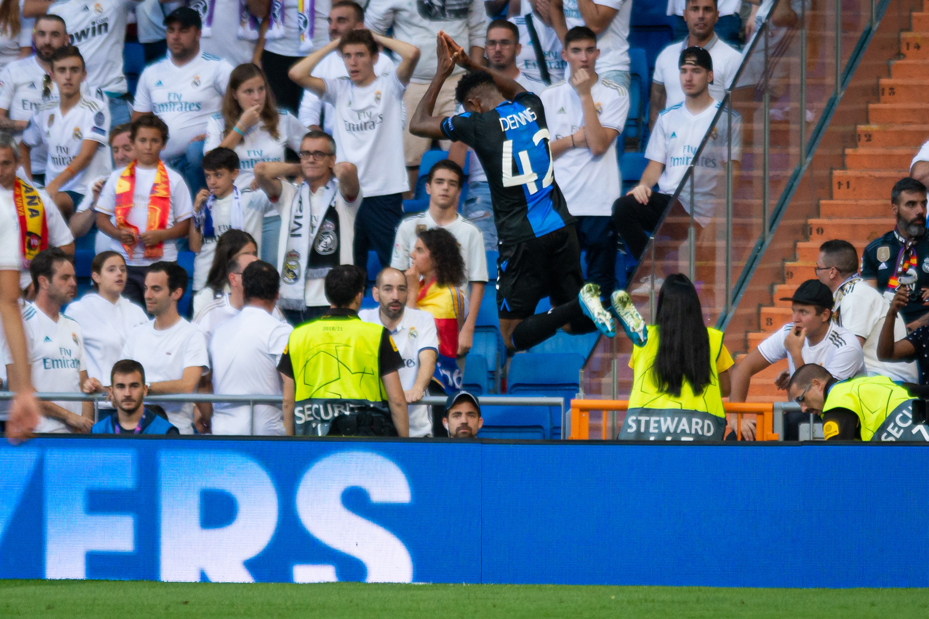 Atacante alfineta Real Madrid ao explicar por que comemorou como Cristiano