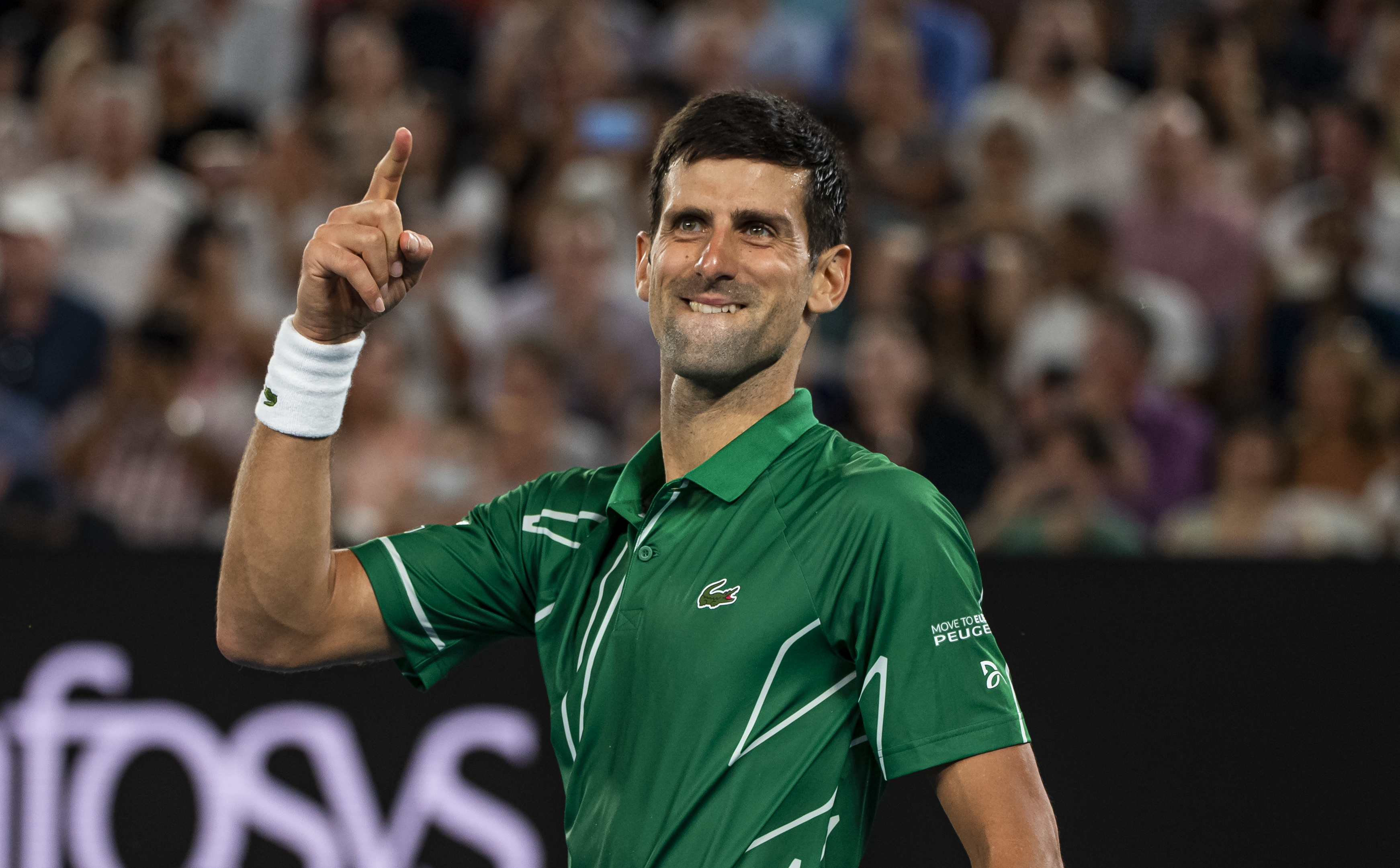 Djokovic supera Federer e bate recorde de semanas seguidas como nº 1