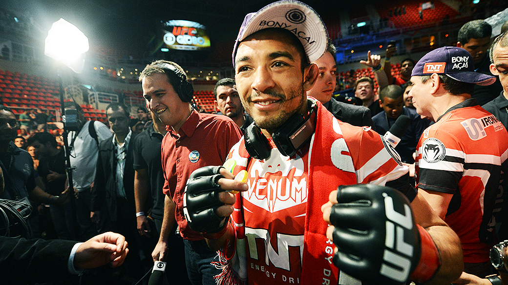 José Aldo nocauteia Renato Moicano no UFC Fortaleza
