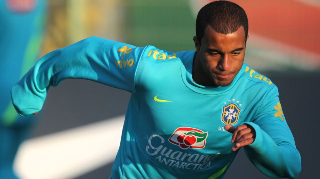 Lucas e Grohe são chamados à seleção para substituir Ederson e Rafinha