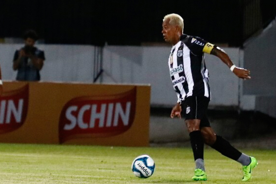 Marcelinho Paraíba sofre isquemia cerebral e está internado