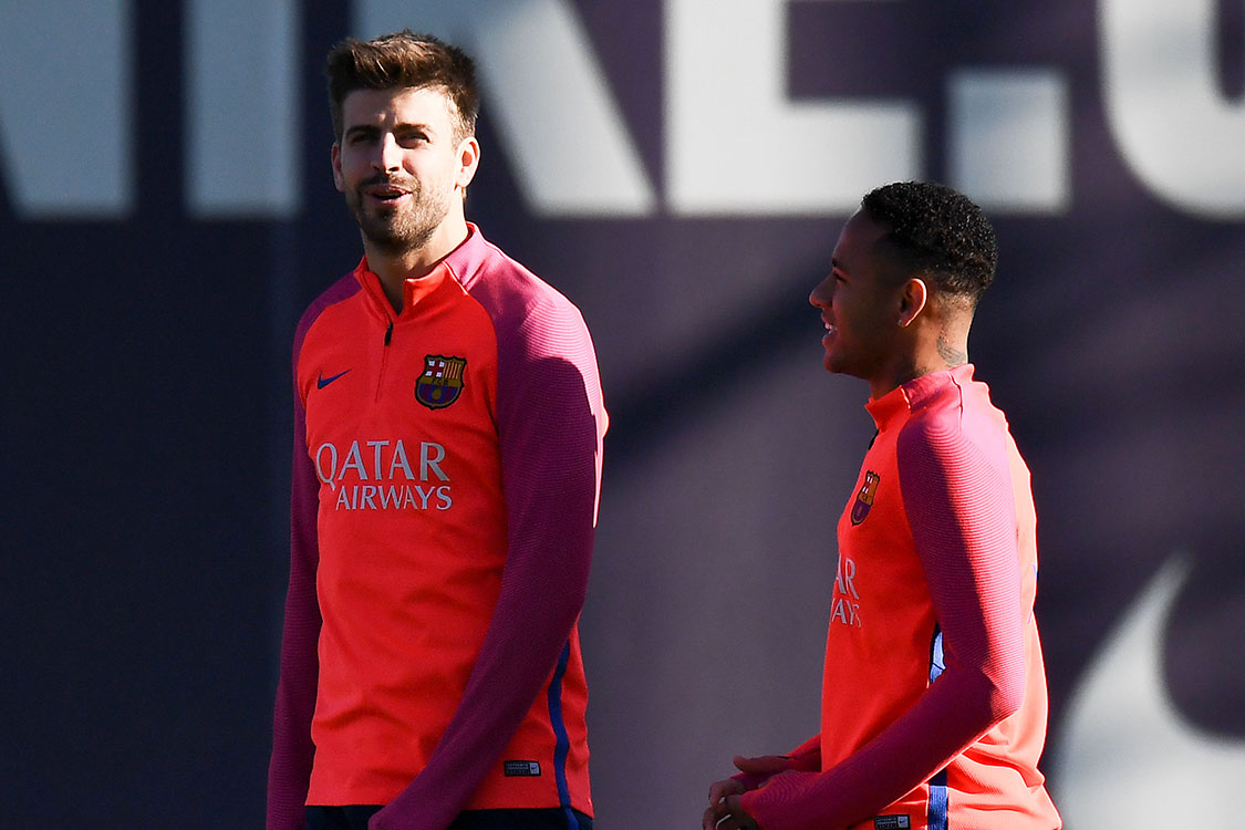 Elenco do Barça sugeriu atraso em salários para ter Neymar, diz Piqué