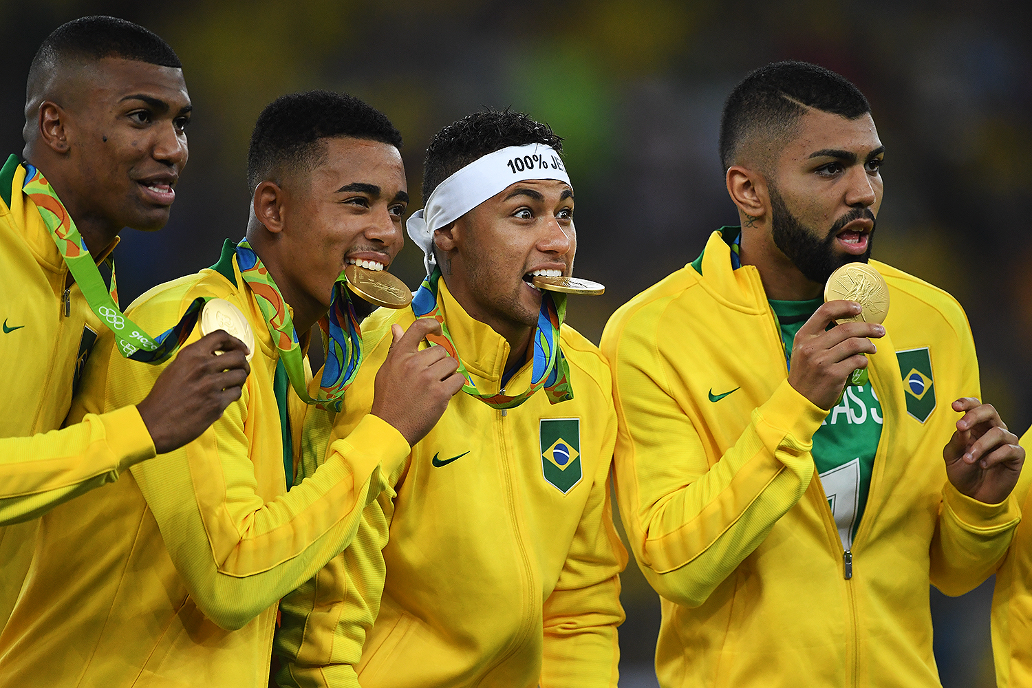 Brasil vence Alemanha e conquista primeiro ouro olímpico do futebol