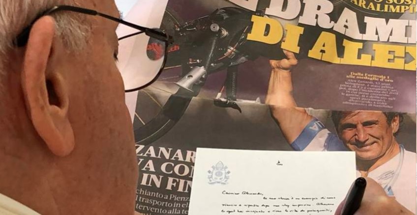 Papa Francisco escreve carta de apoio a Zanardi: ‘Sua história é exemplo’