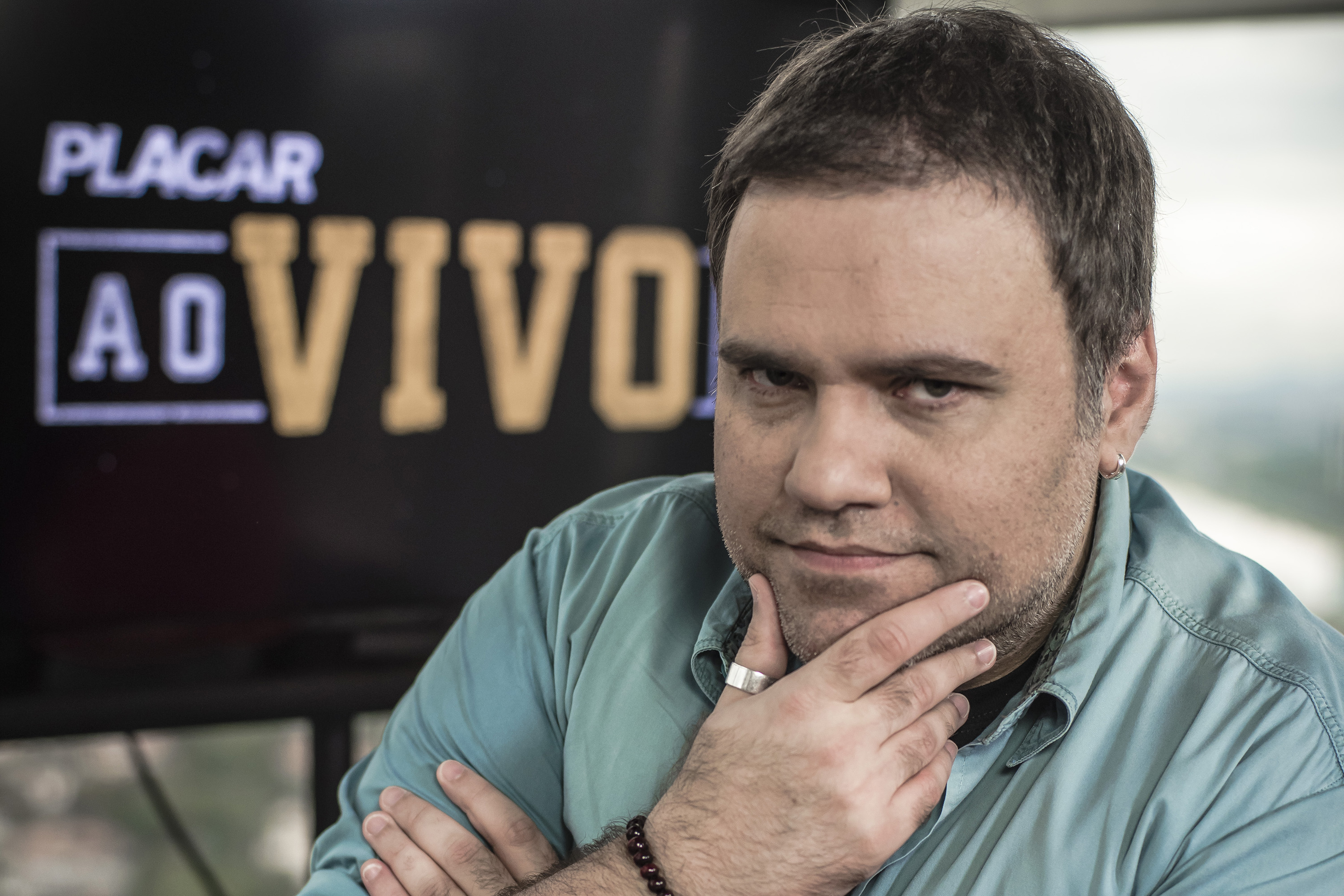 Morre o jornalista Rodrigo Rodrigues, aos 45 anos