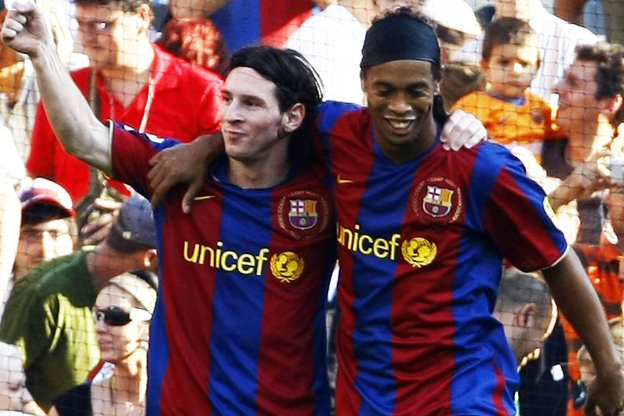 Messi comenta boato de que teria pago fiança de Ronaldinho no Paraguai