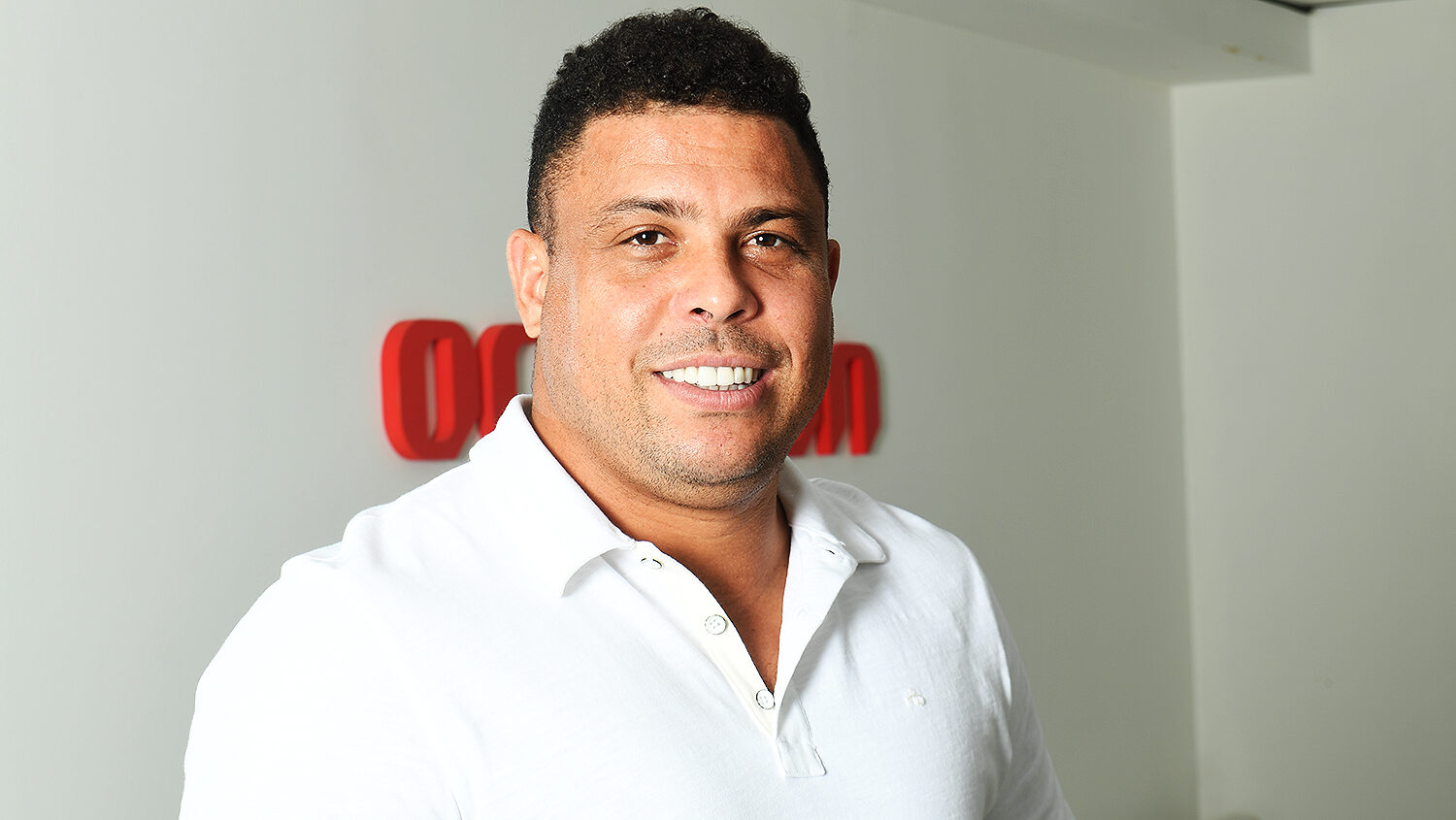 Ronaldo Fenômeno deixa hospital em Ibiza após ficar quatro dias internado