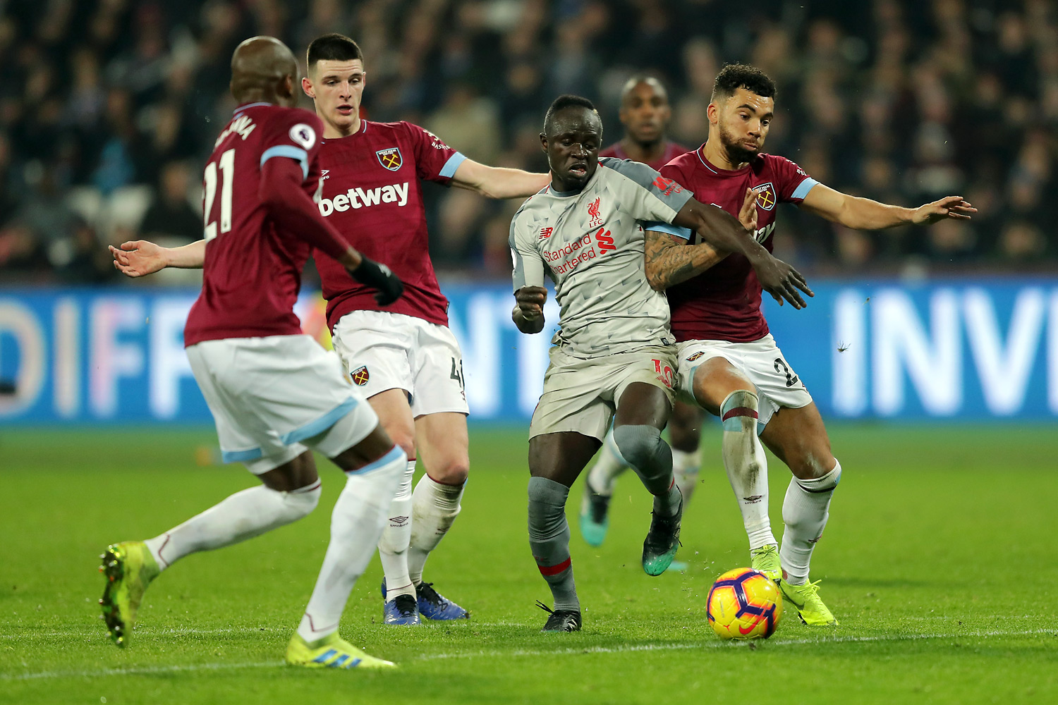 Sadio Mané marca para o Liverpool mas não evita empate com o West Ham United em partida válida pelo Campeonato Inglês em Londres - 4/2/2019