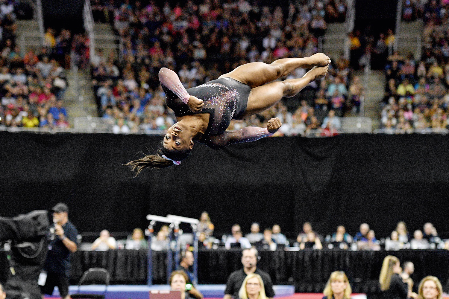 Simone Biles: o feito impressionante narrado nesta imagem